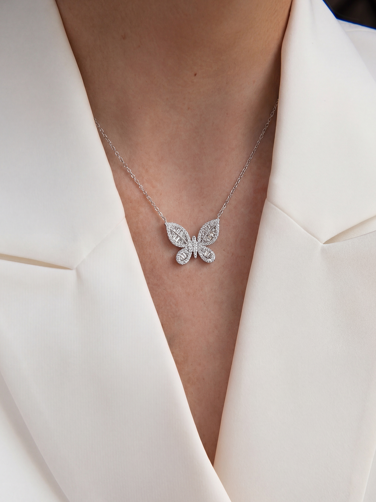 Butterfly Amara Kolye