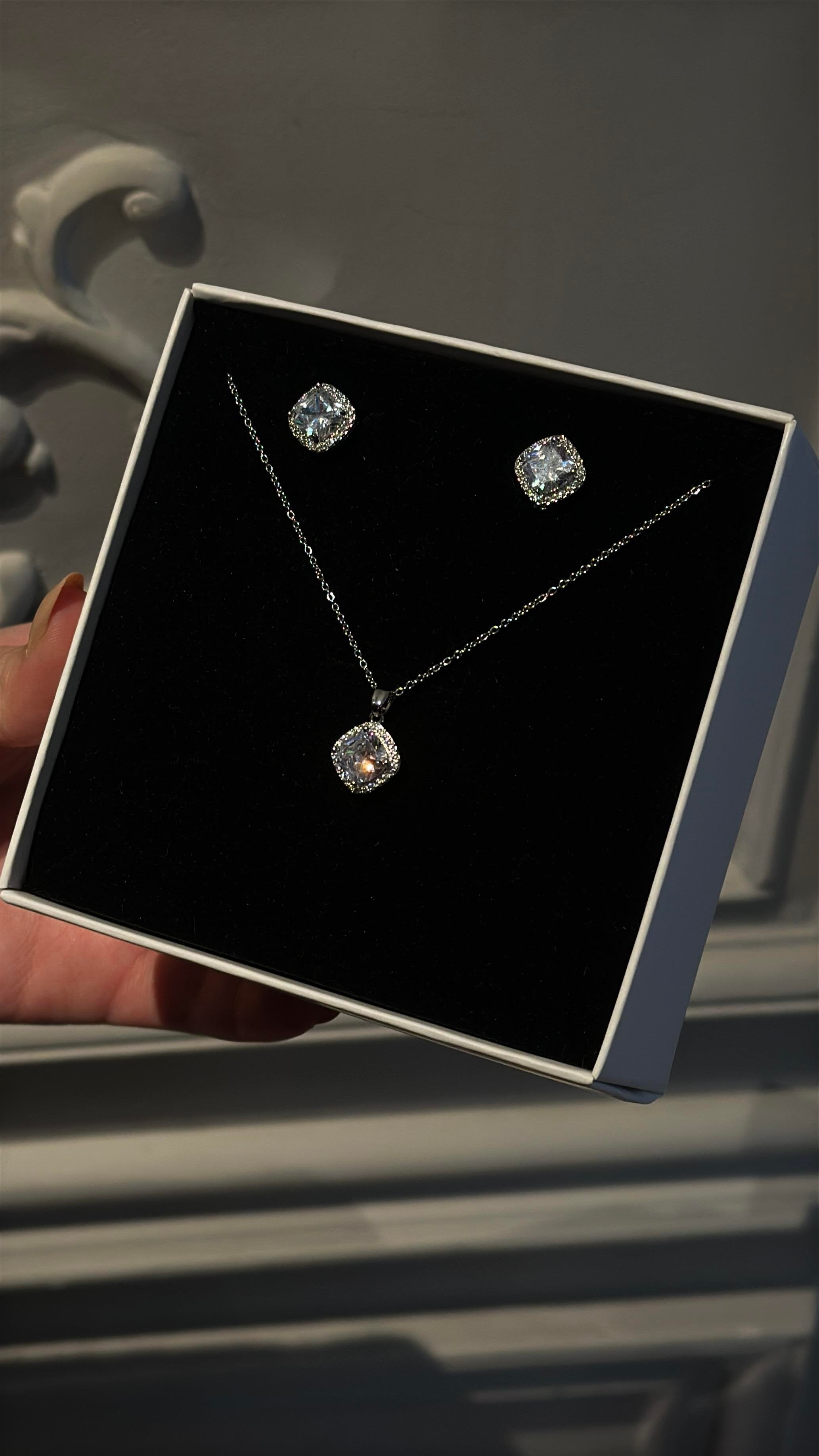 Grace  Kolye Küpe Set |   Luxury Jewelry by  Atelier Duygu.