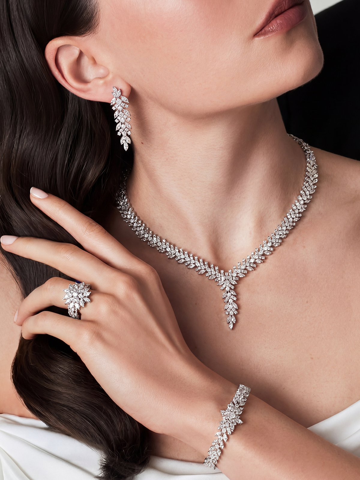 Isadora Kolye Bileklik Küpe Yüzük Set