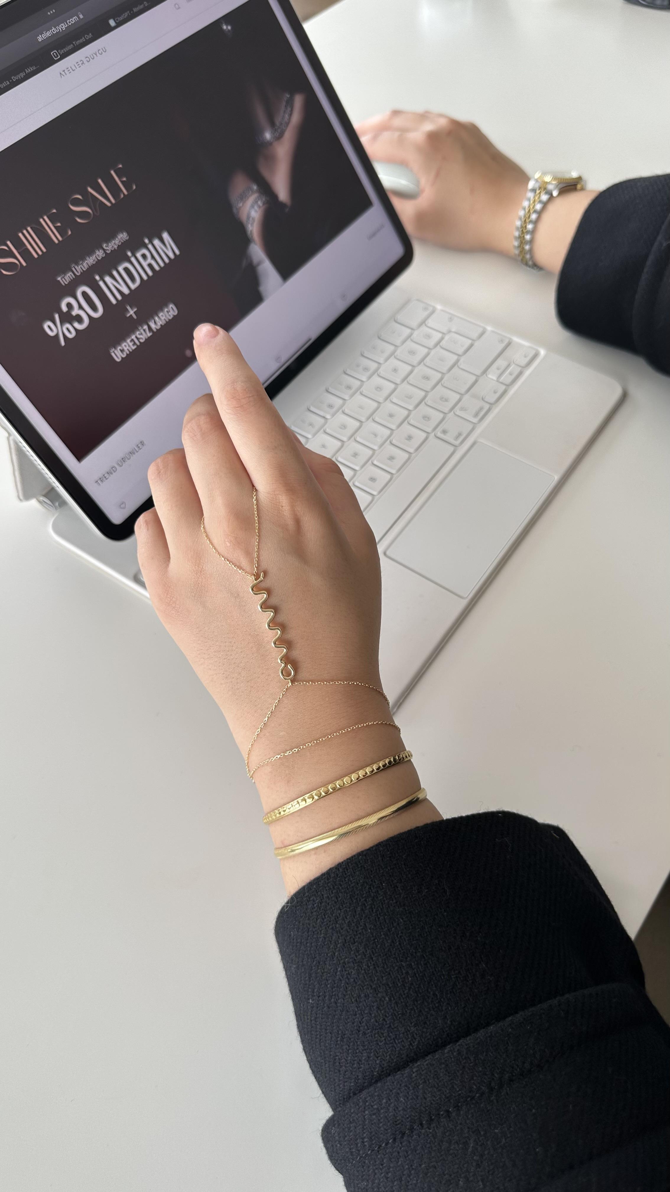 Amaya Bracelet