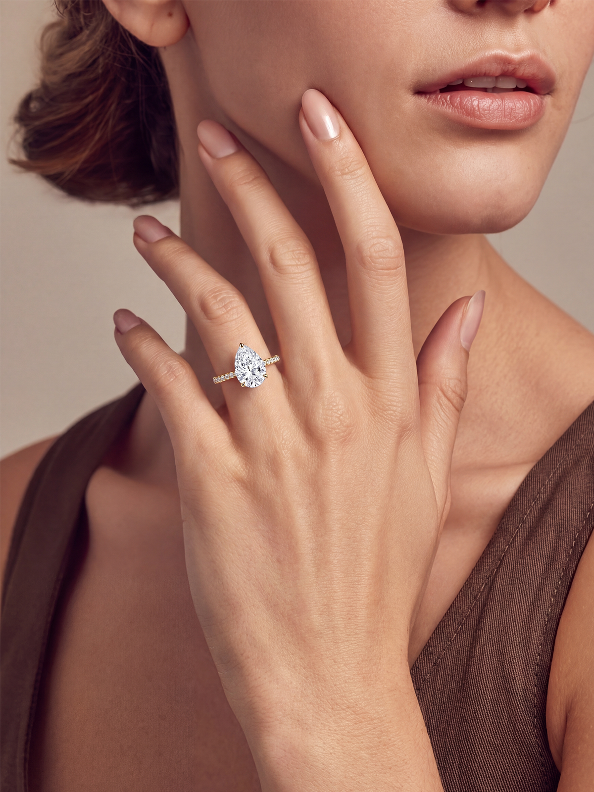 Damla Kesim Kolu Taşlı Tektaş Yüzük