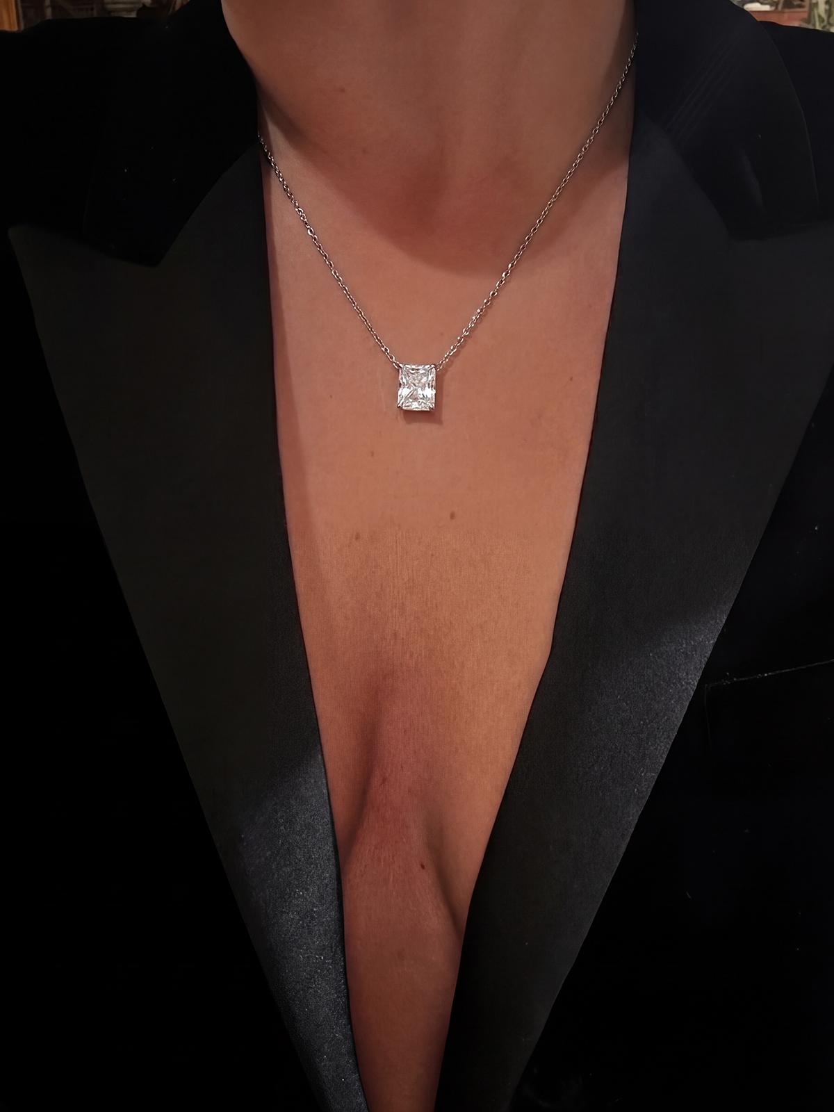 Radiant Kesim Tektaş Kolye