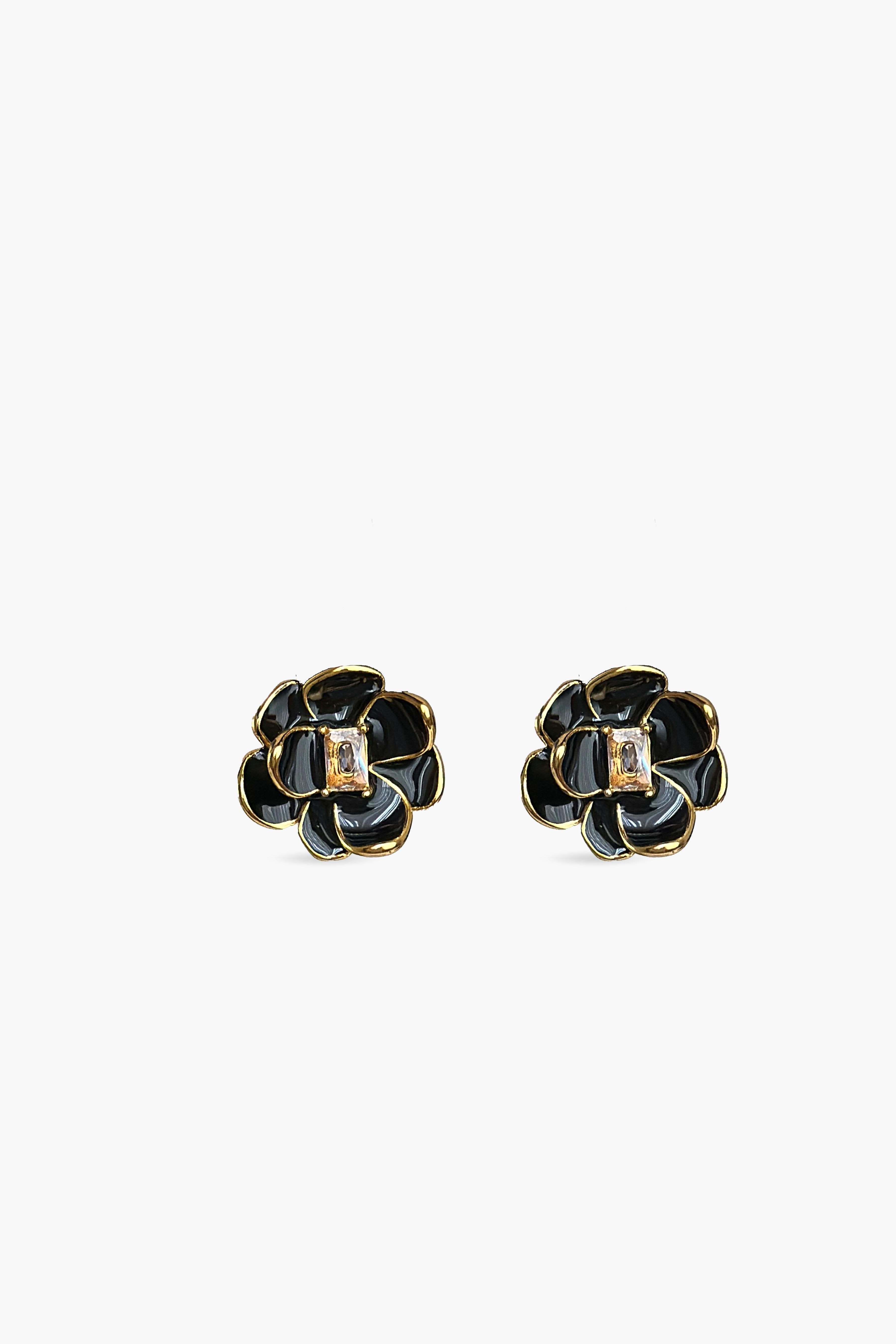 Thavira Earring