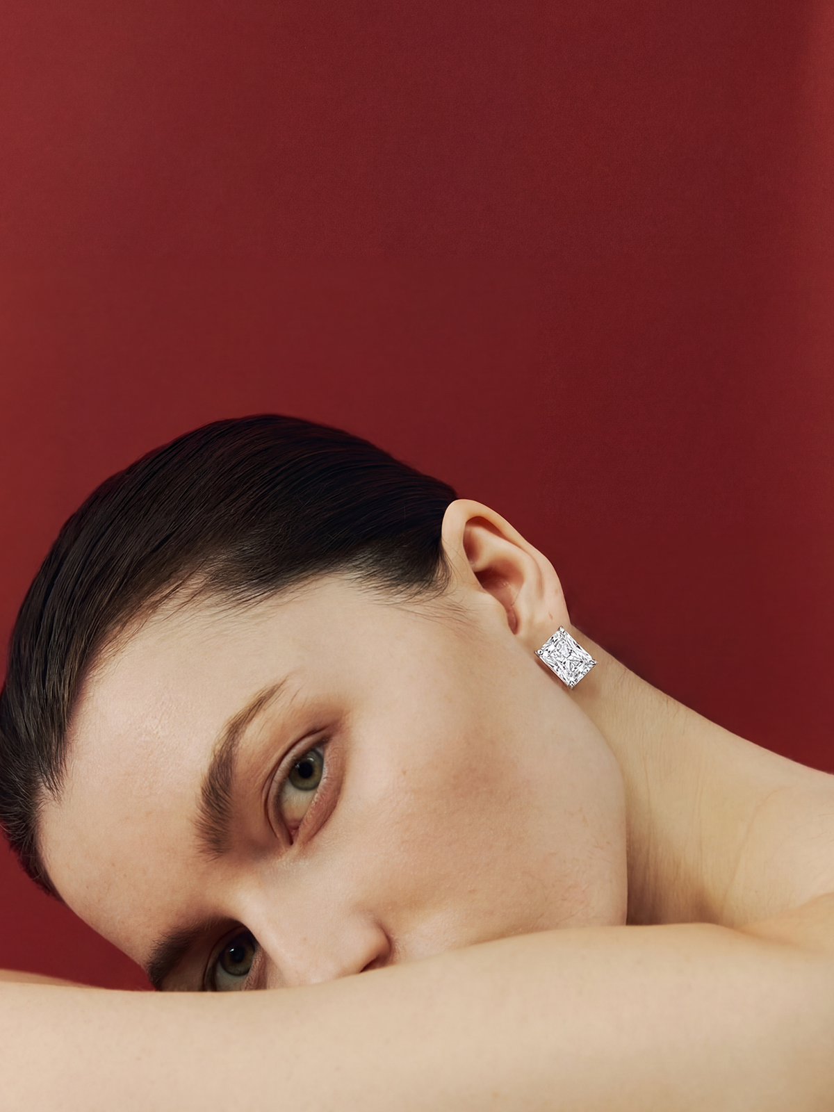 Radiant Kesim Tektaş Küpe