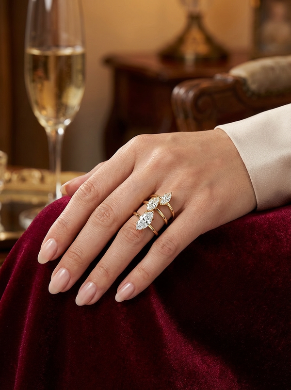 Minimalist ve zarif tasarımıyla 2.2CT Marquise Cut Yüzük, özel günler için ideal.