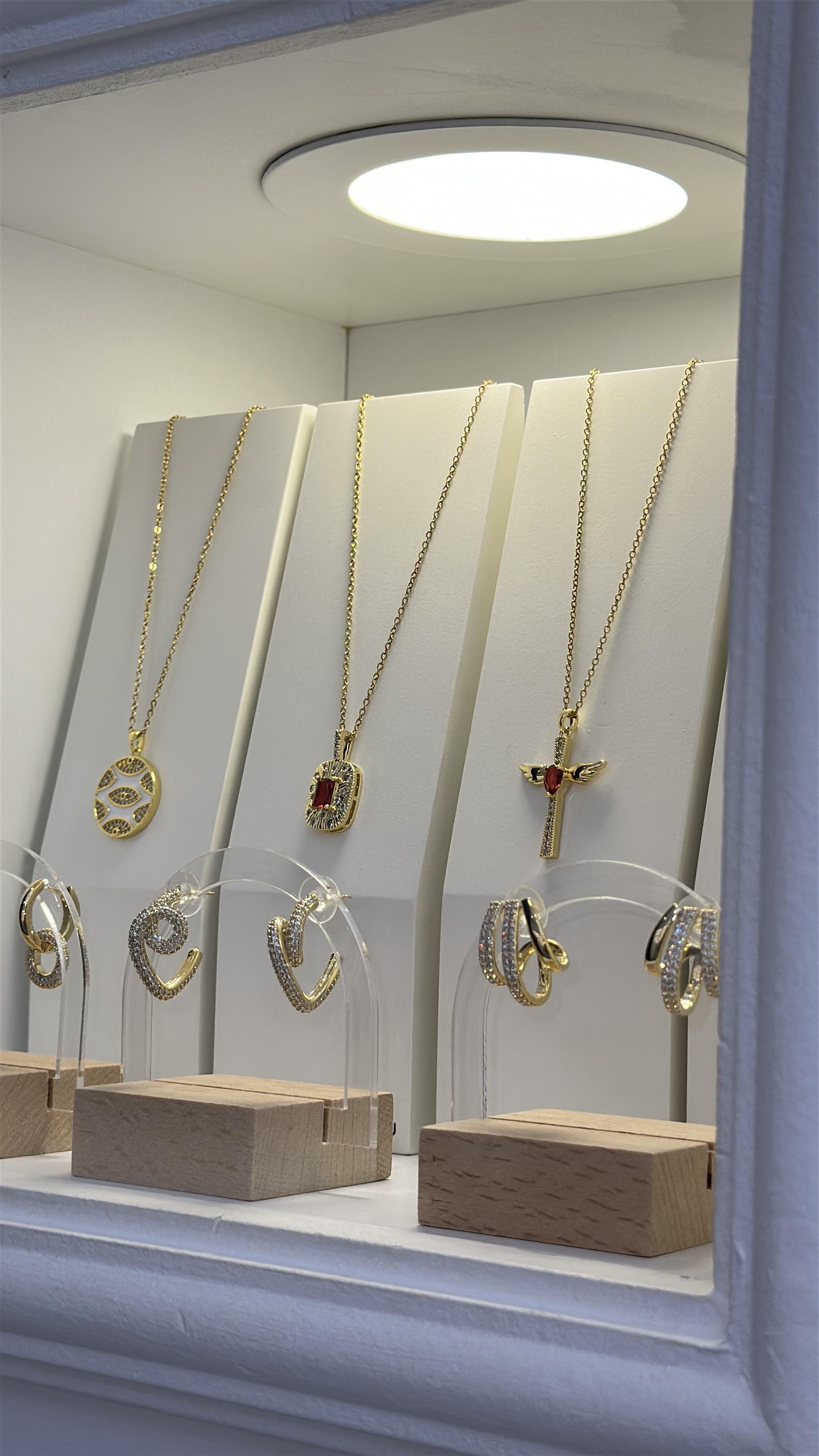 Elysia Necklace