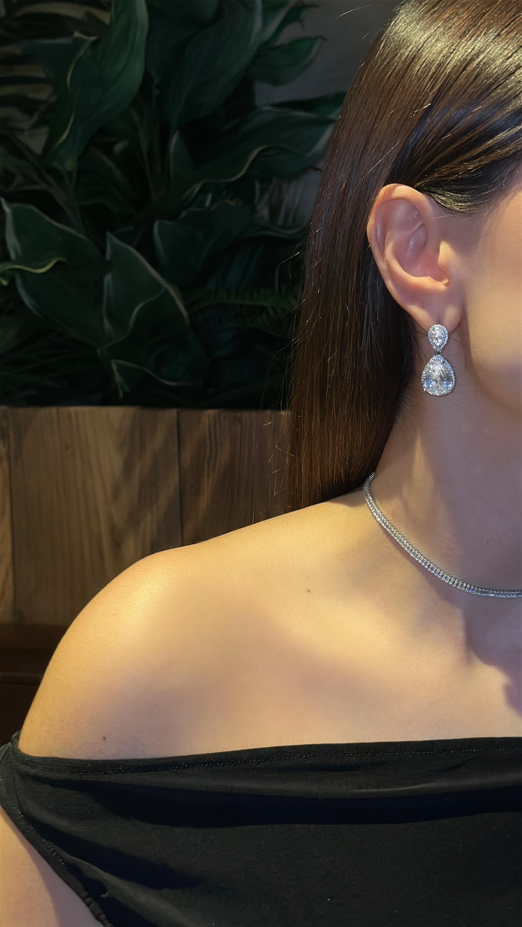 Roselind Earring