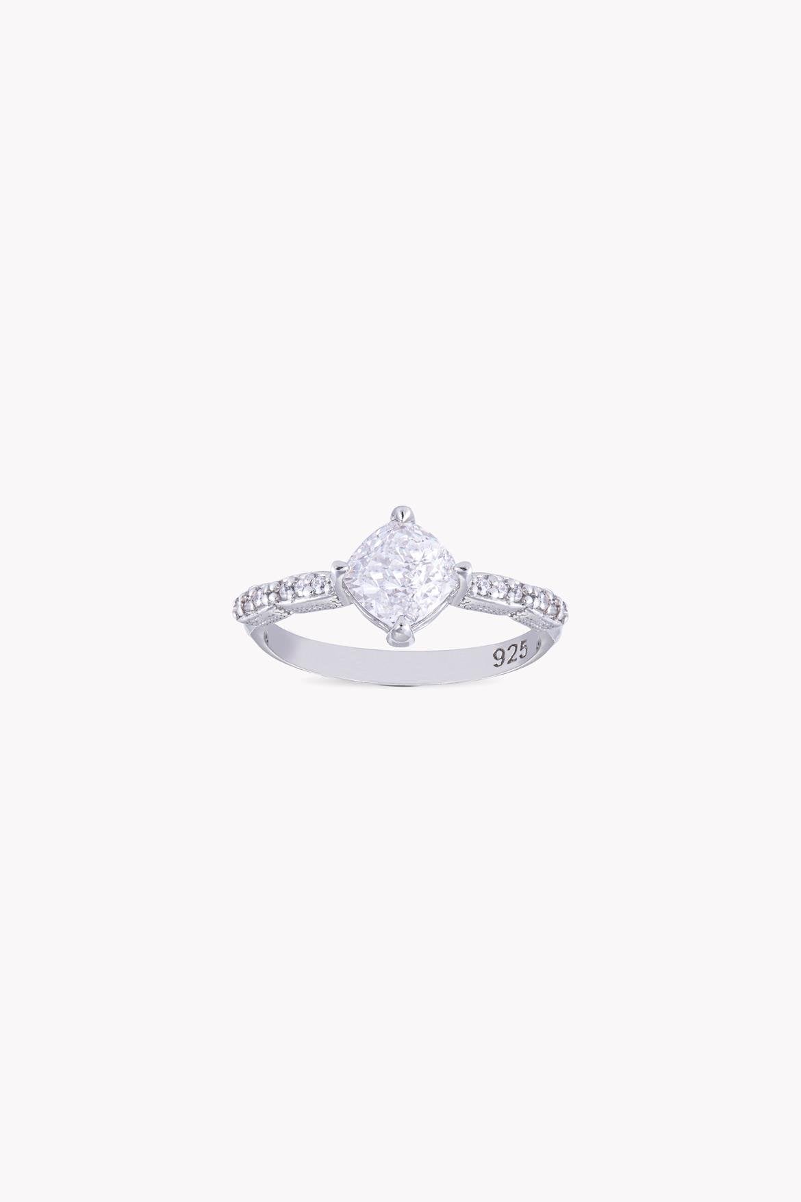 Earline Ring