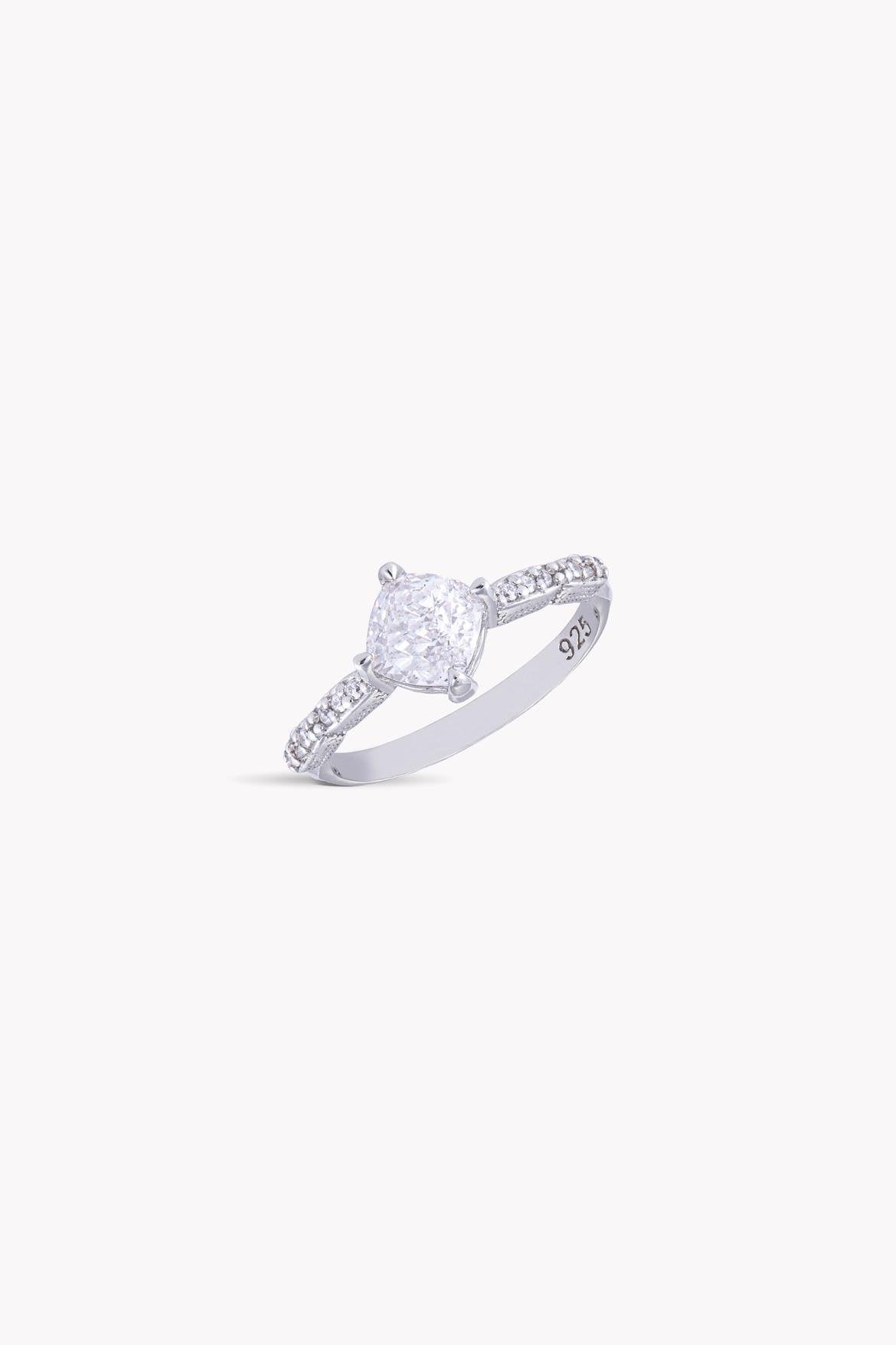Earline Ring