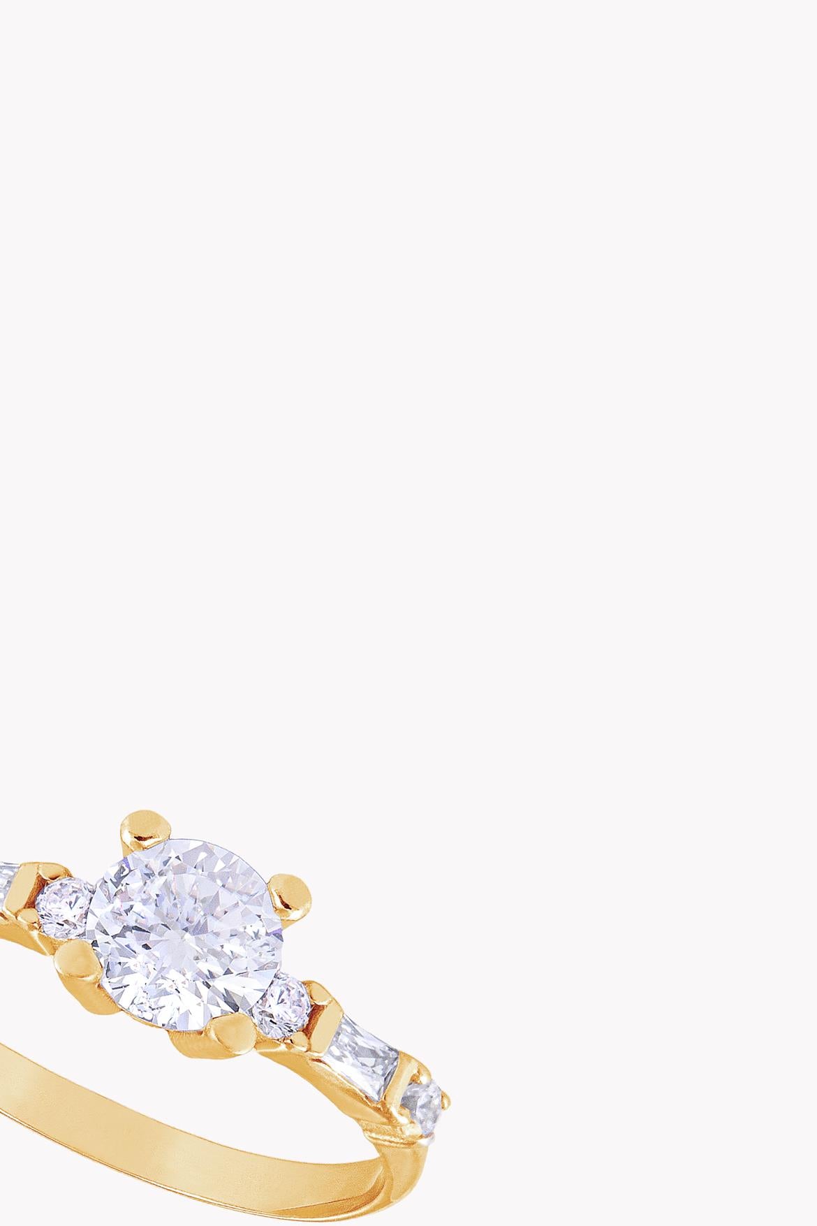 Gianna Ring