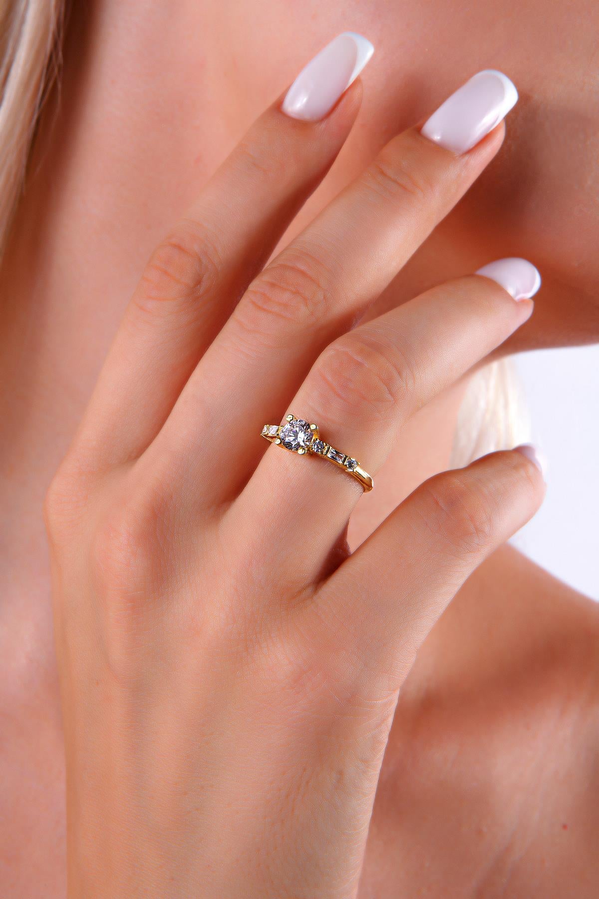 Gianna Ring