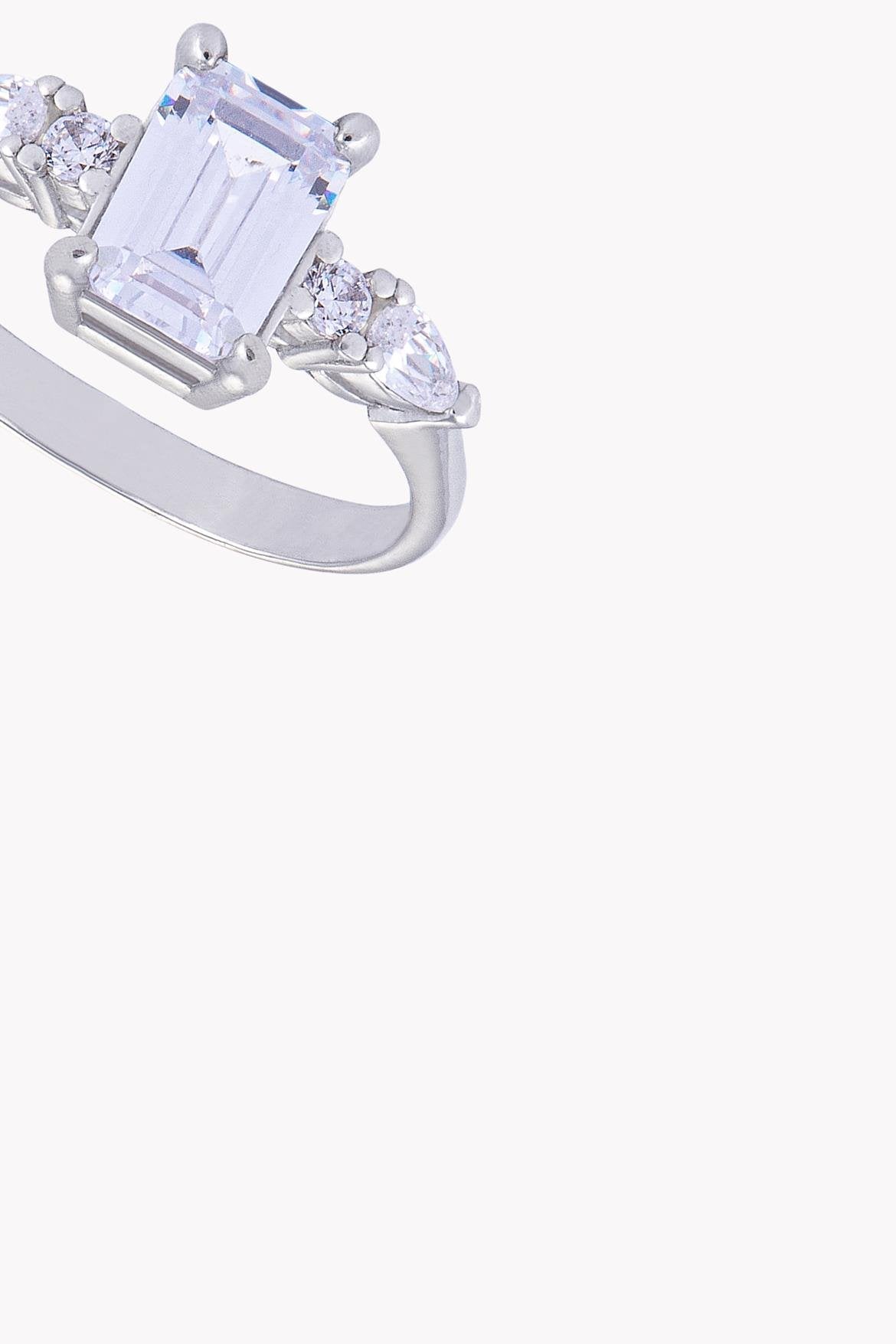 Jeannie Ring