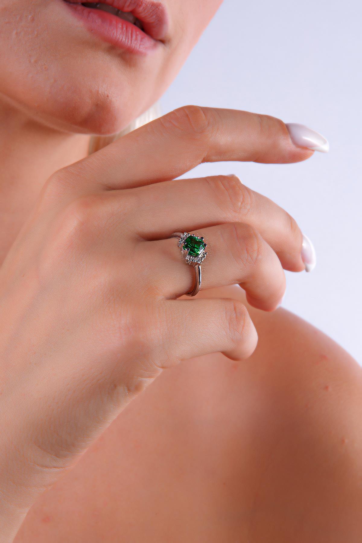 Madeline Ring
