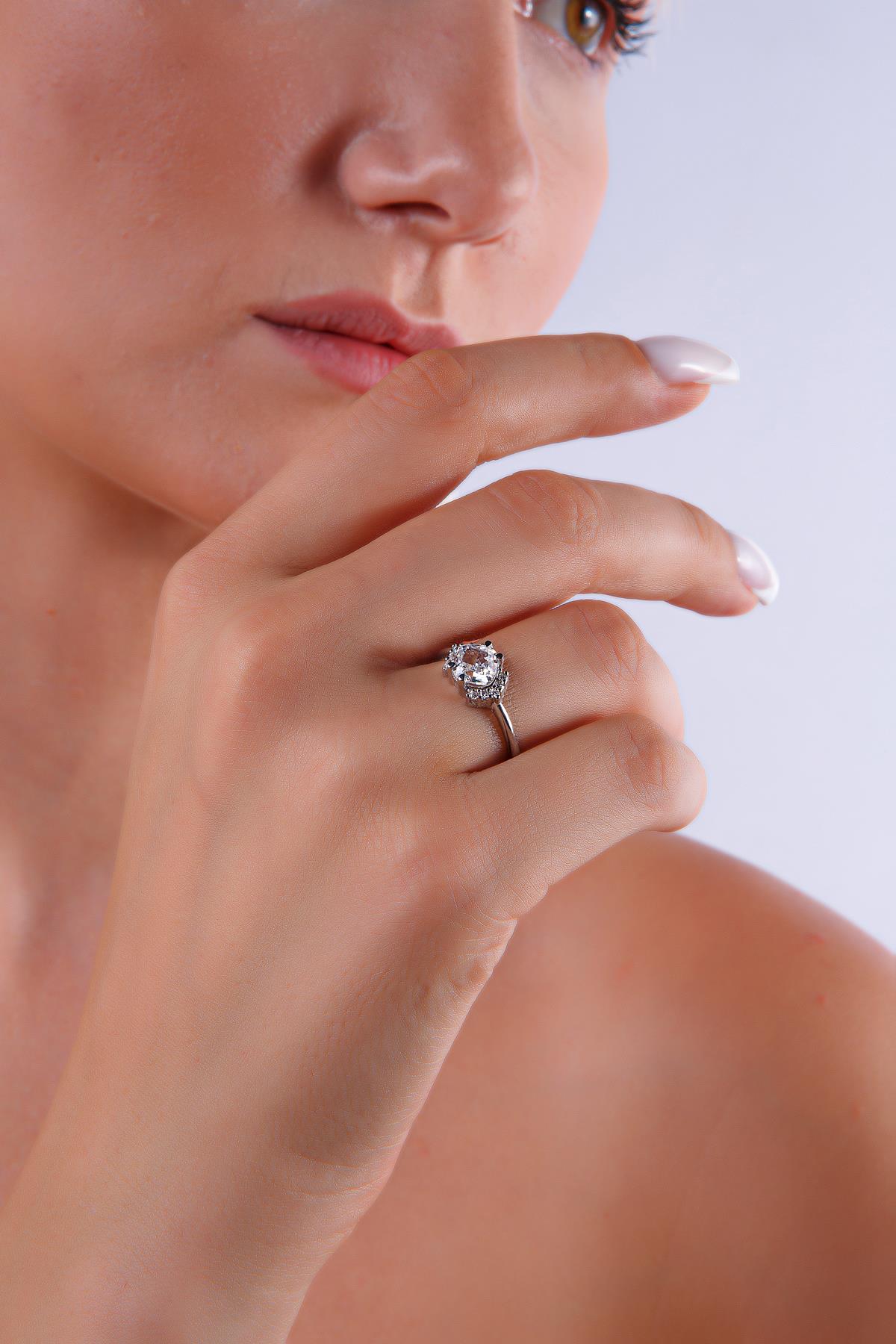 Marcella Ring