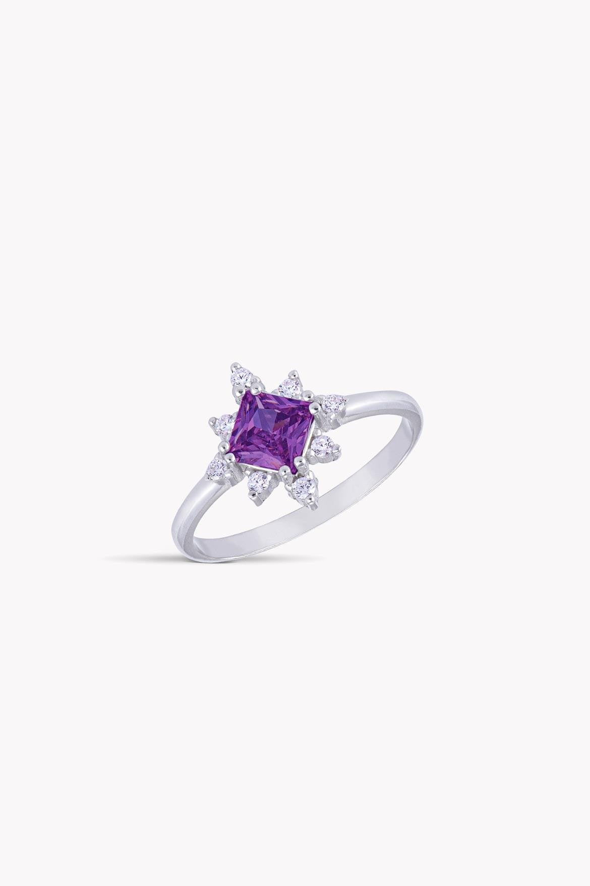 Mariel Ring