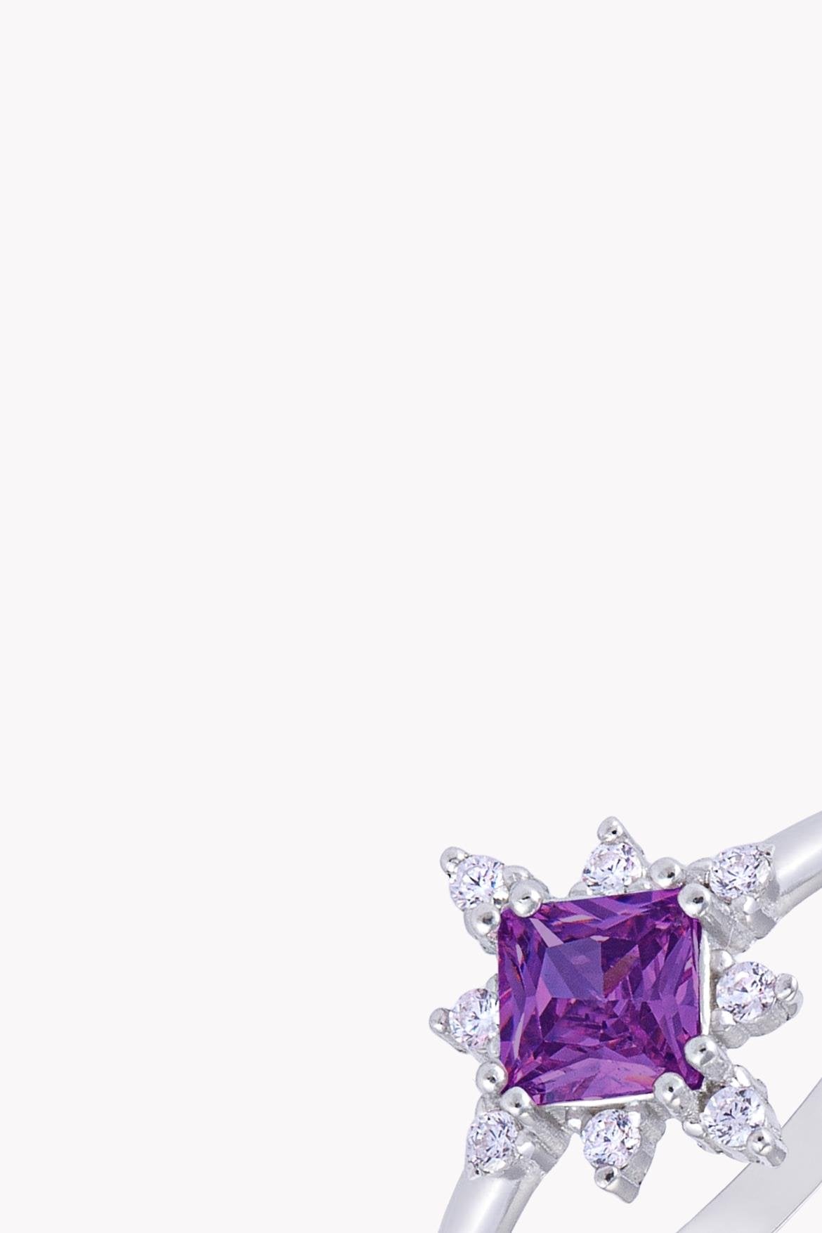 Mariel Ring