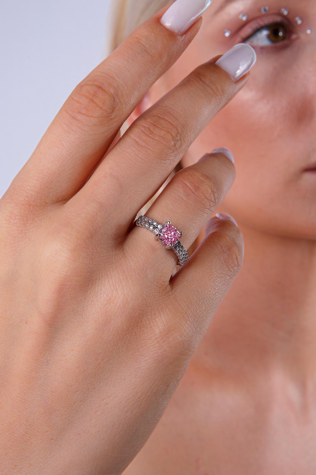 Michela Ring