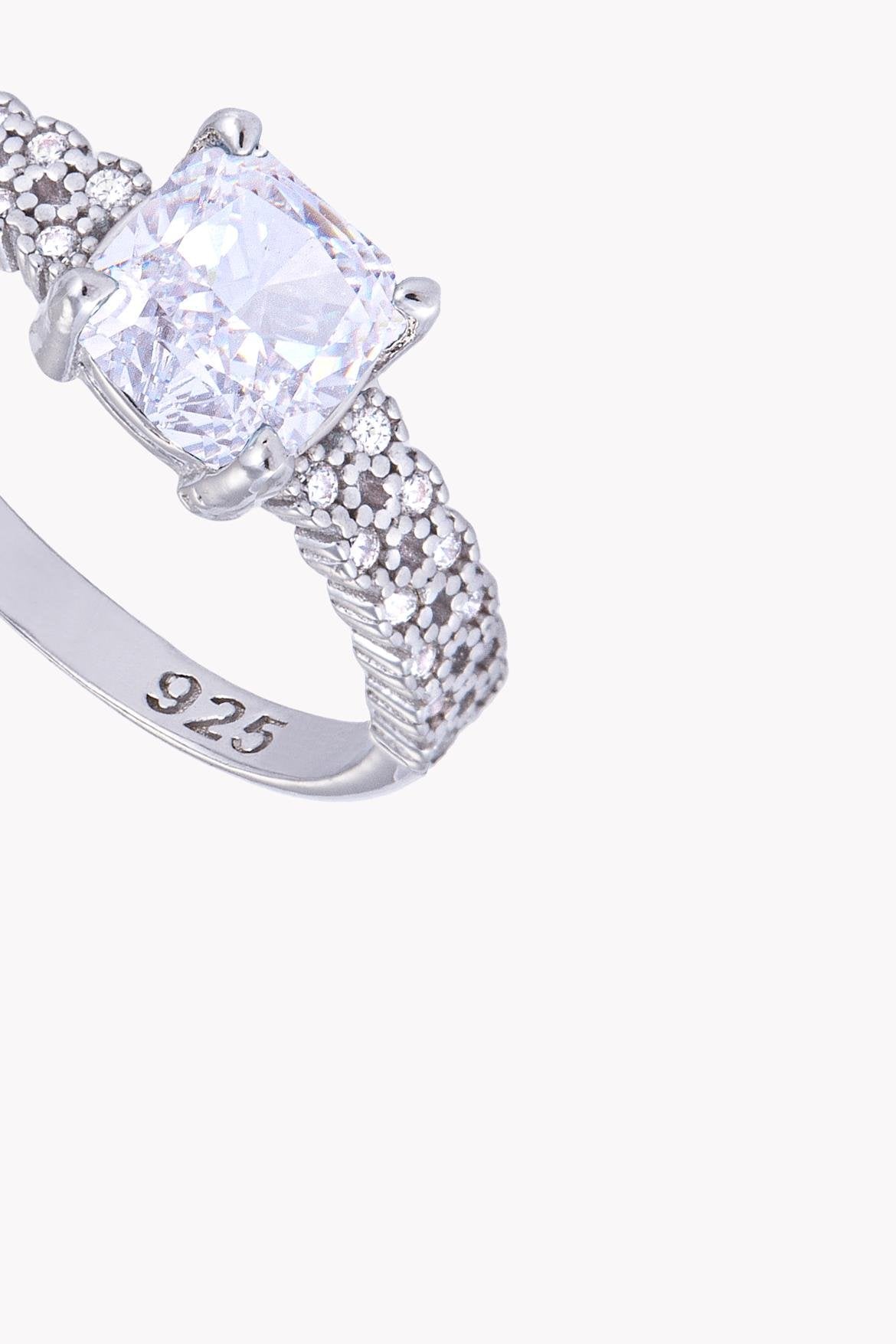 Naira Ring