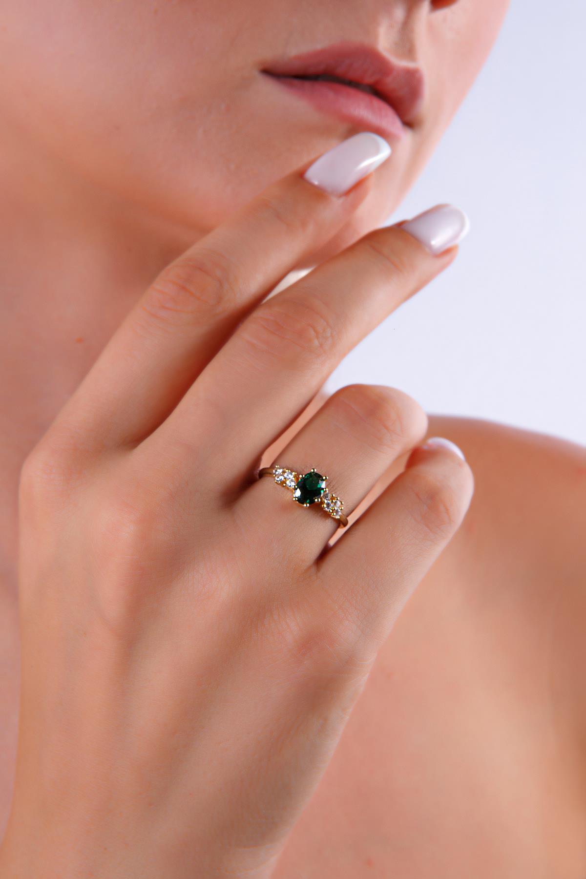Rachelle Ring