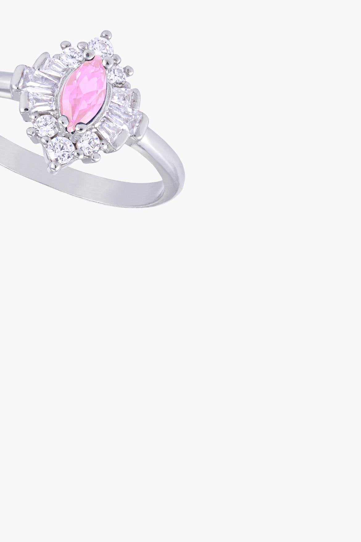 Stefania Ring