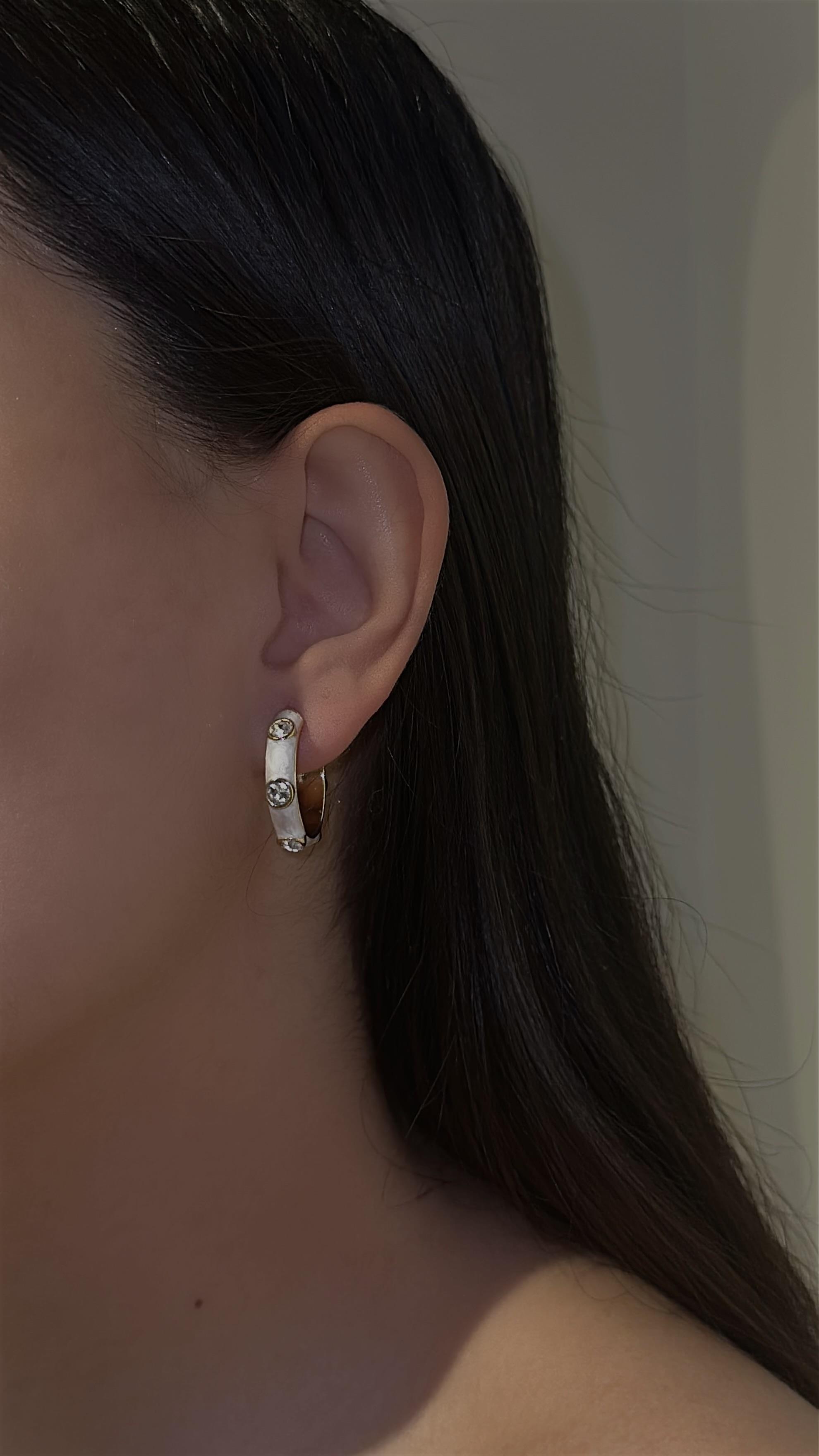 Delyra Earring