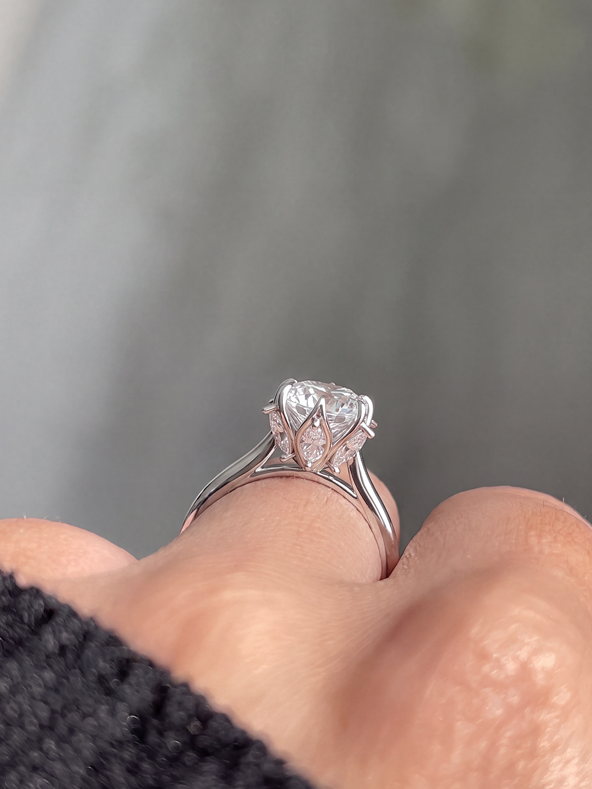 Celeste Tulip Crown Tektaş Yüzük
