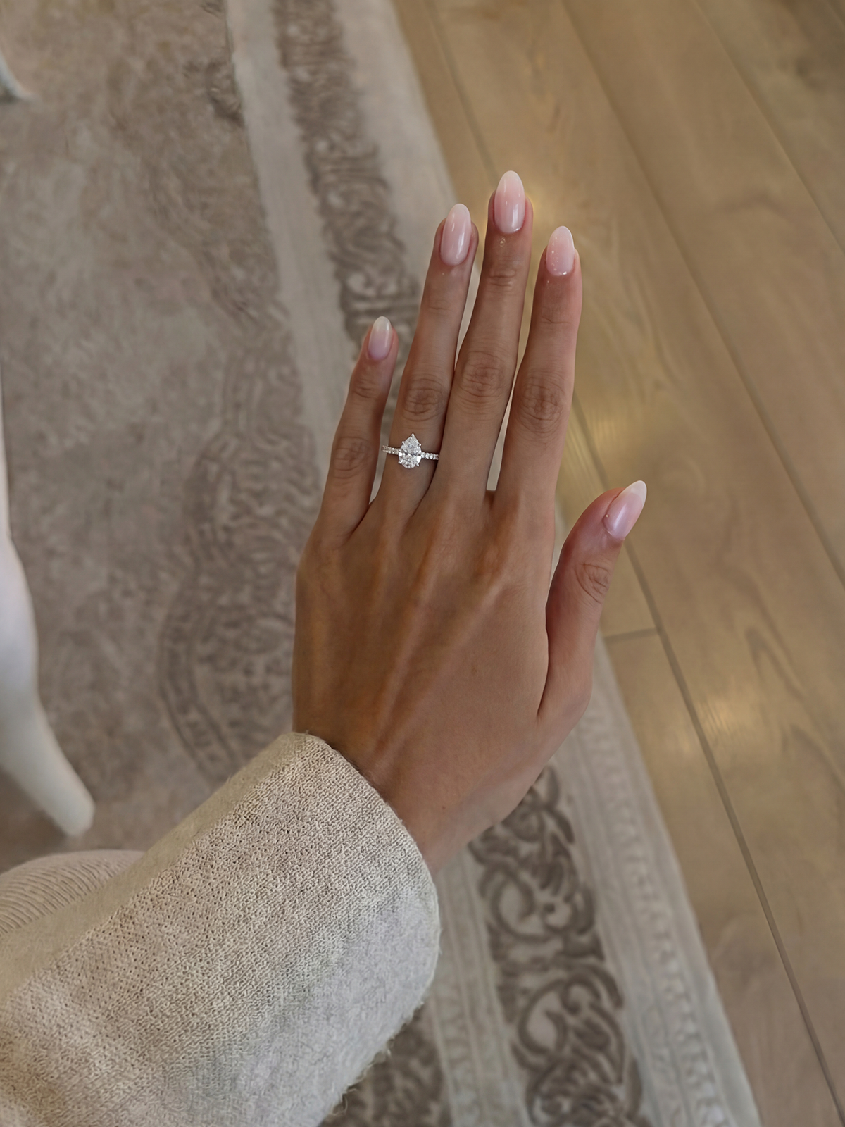 1.0CT | Damla Kesim Kolu Taşlı Yüzük