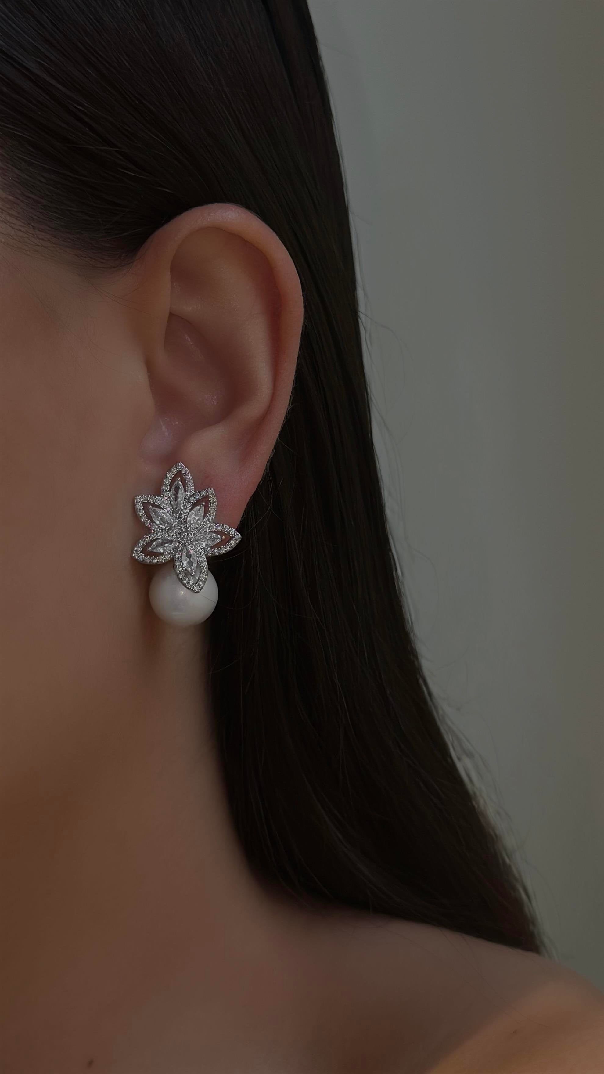Levana Earring