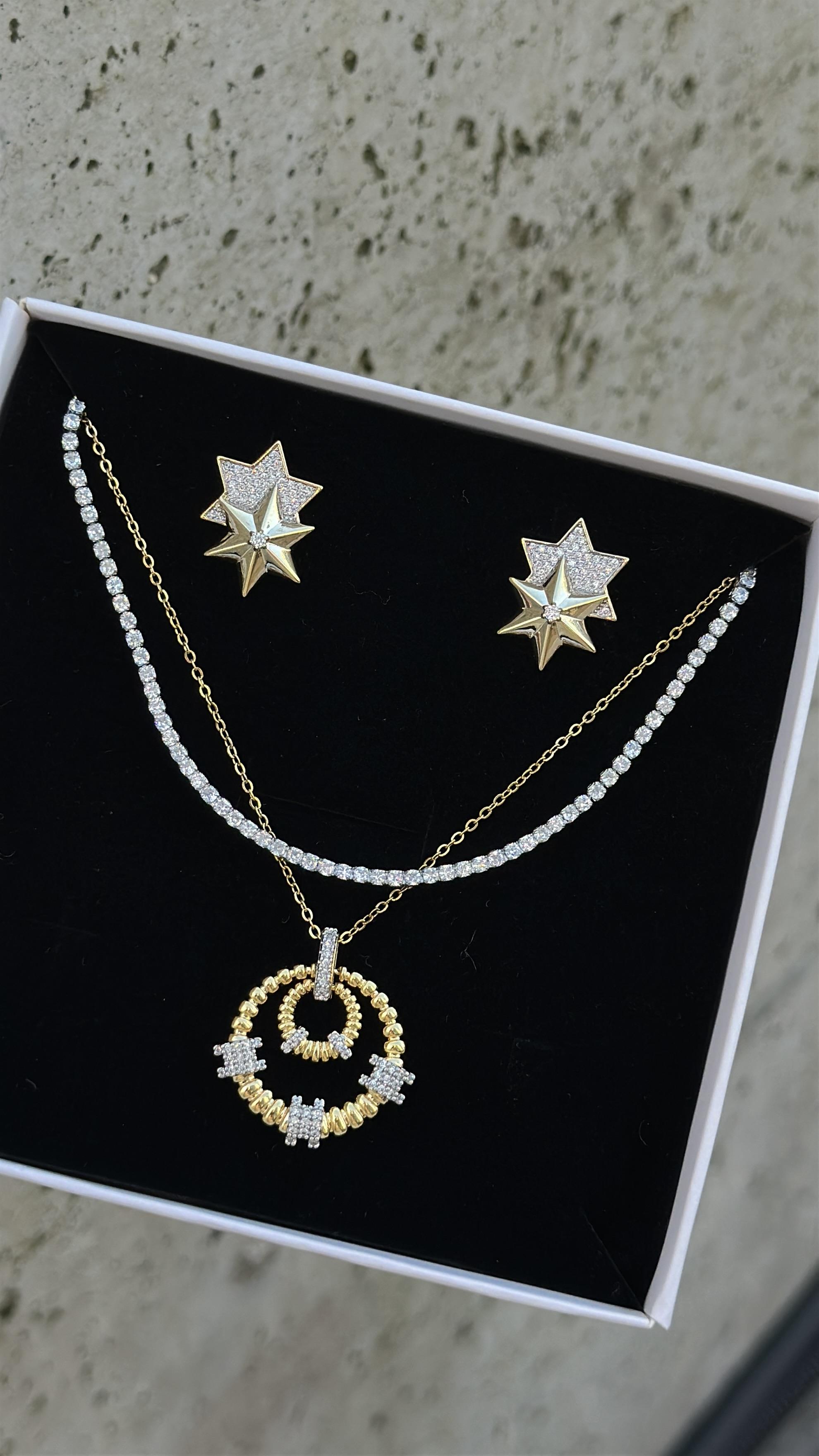 Mira Necklace