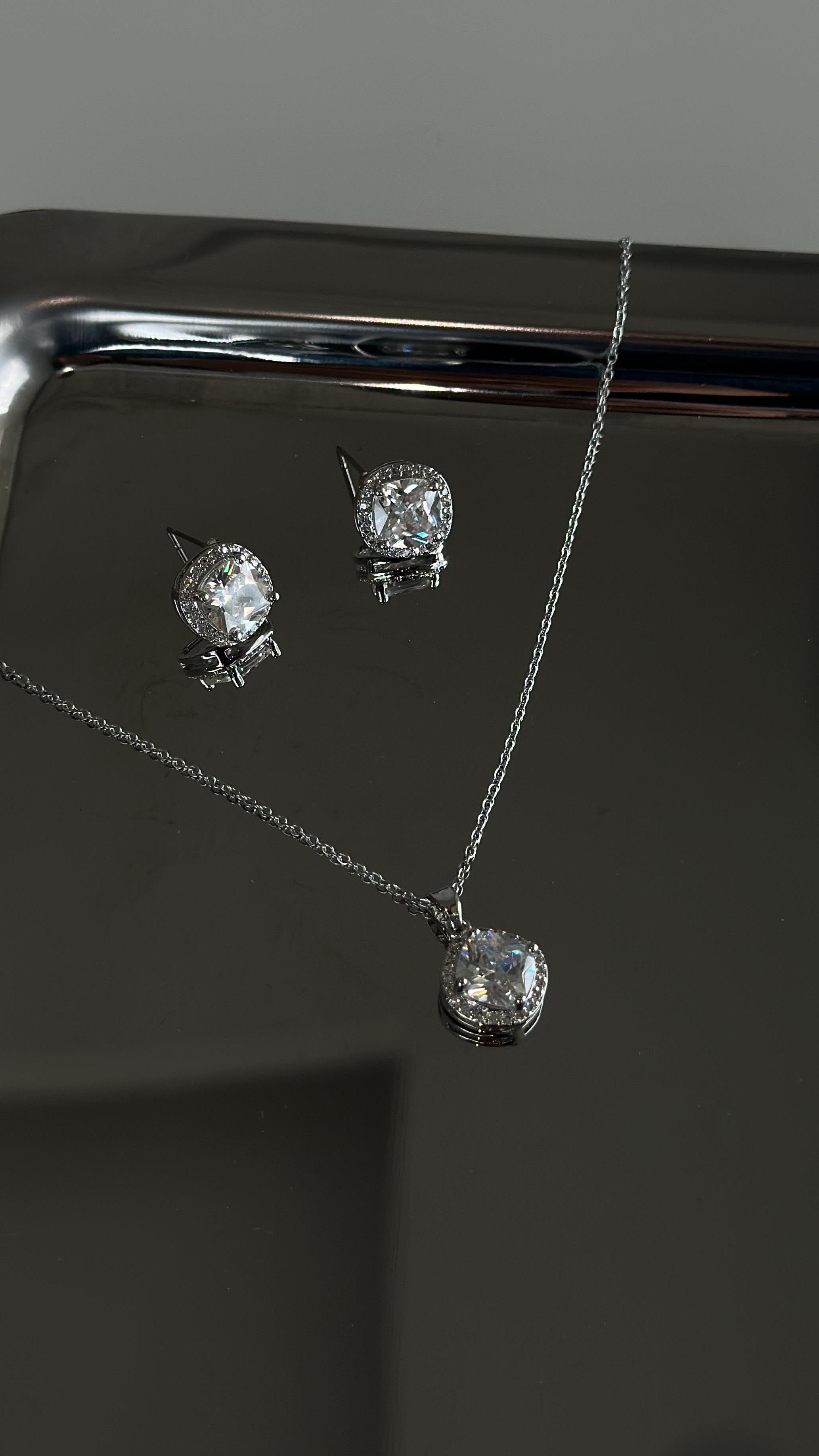 Grace  Kolye Küpe Set |   Luxury Jewelry by  Atelier Duygu.