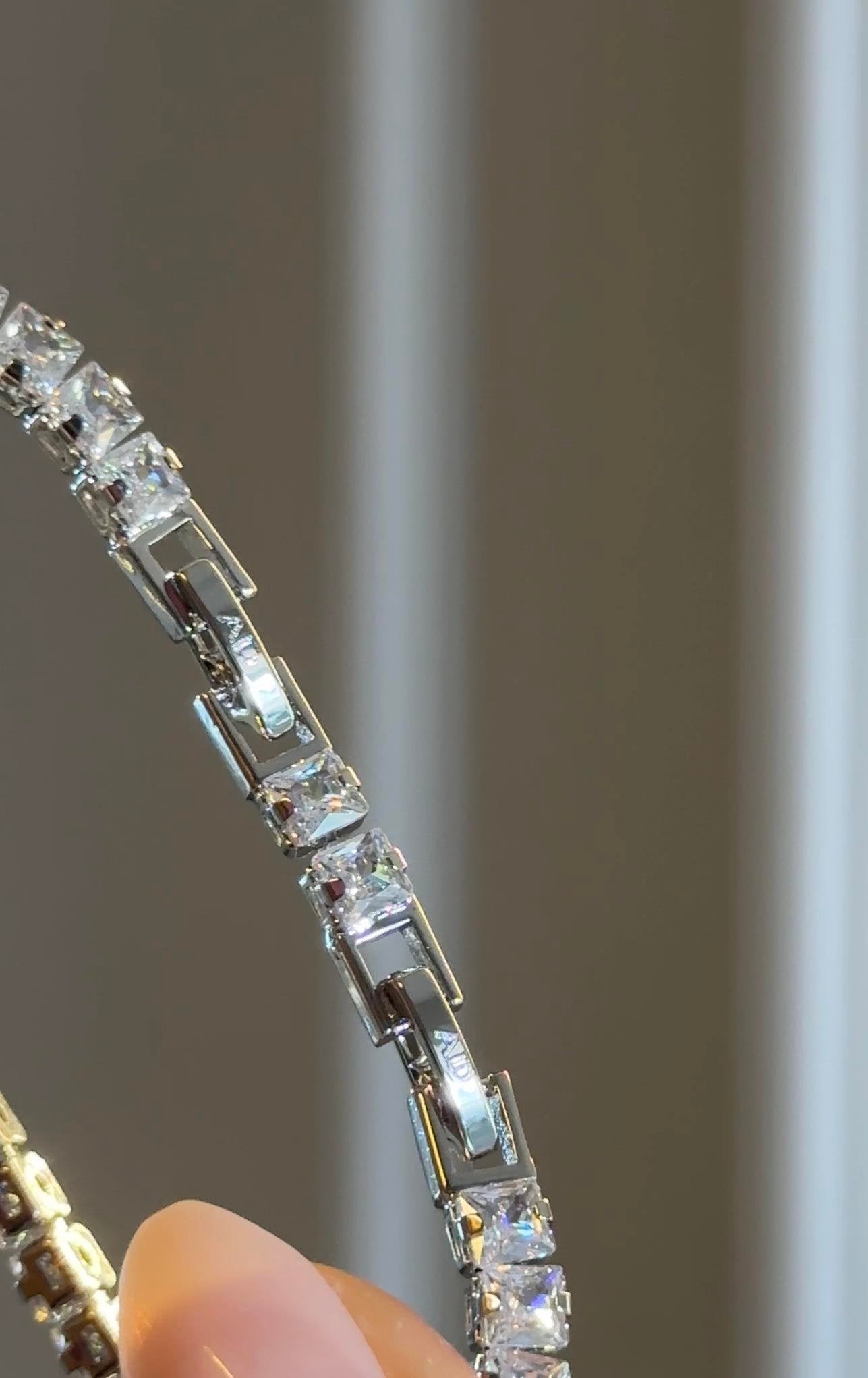 4MM | Princess Cut Waterway Bracelet