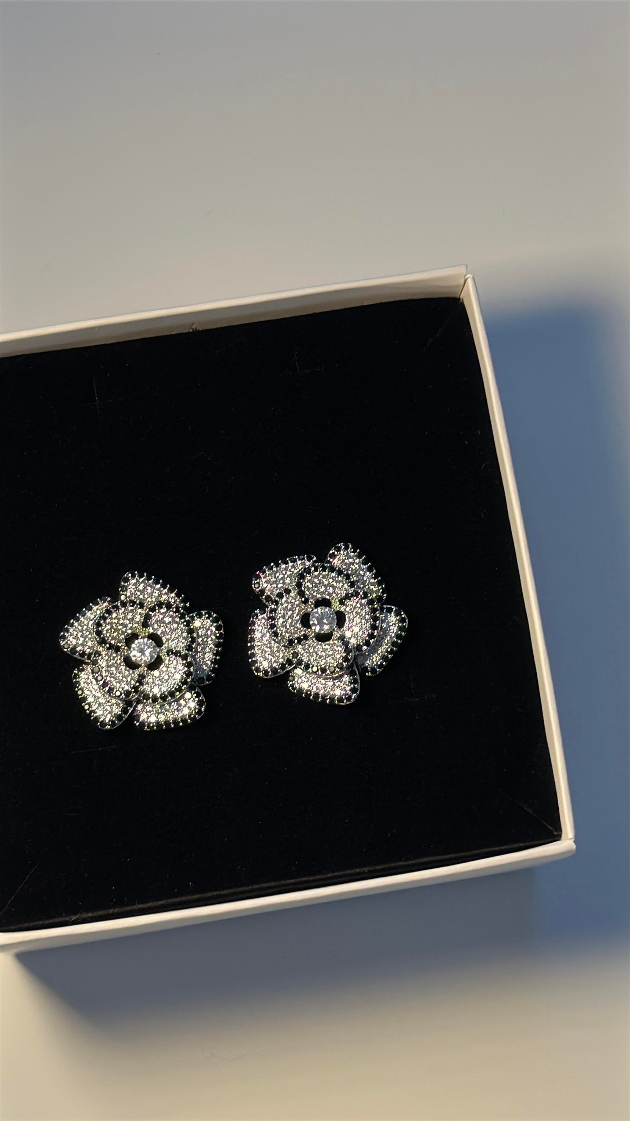Eira Earring