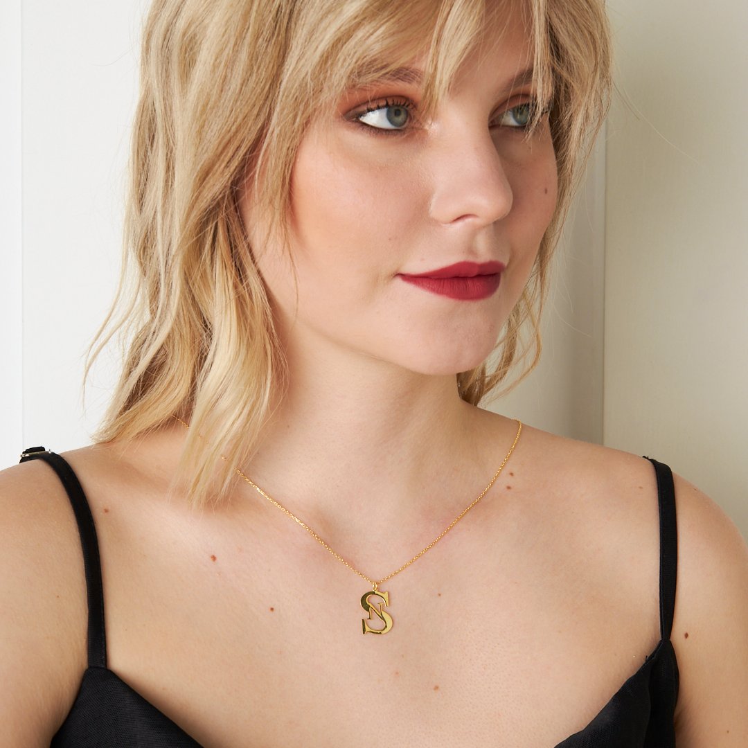 Nuvéria Necklace