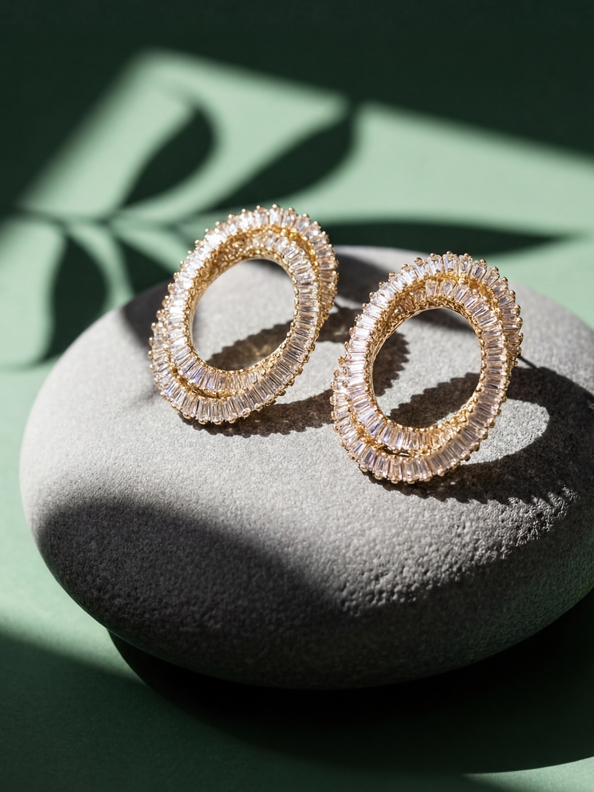 Liora Baget Taşlı Küpe