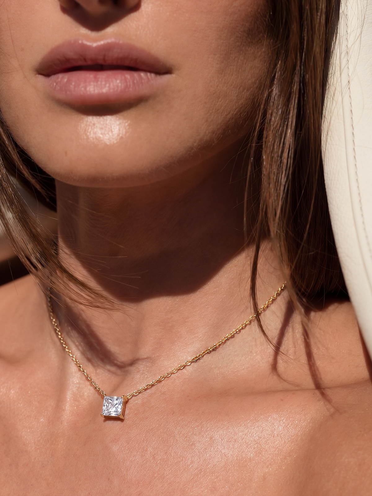 Prenses Kesim Tektaş Kolye