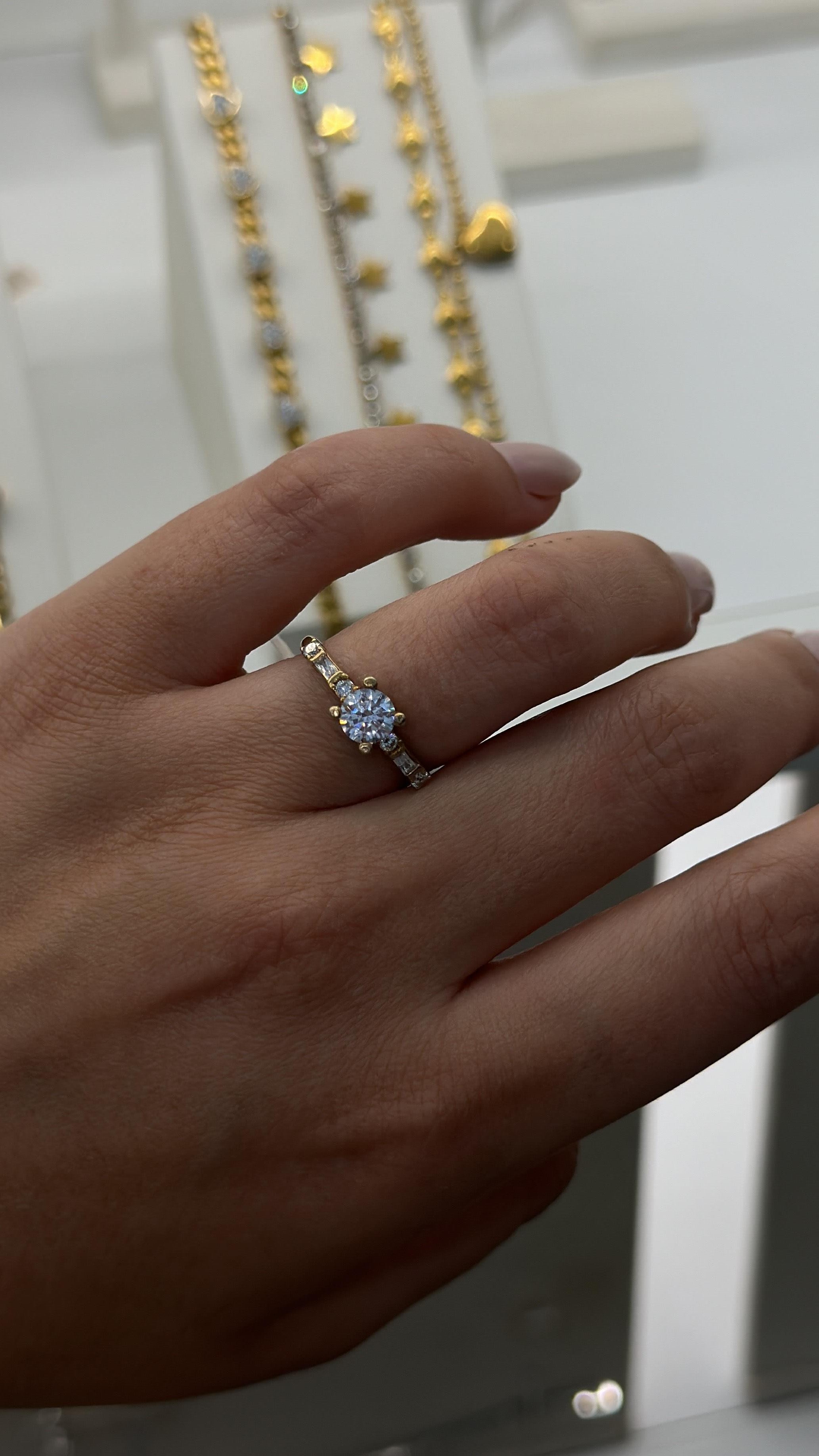 Gianna Ring