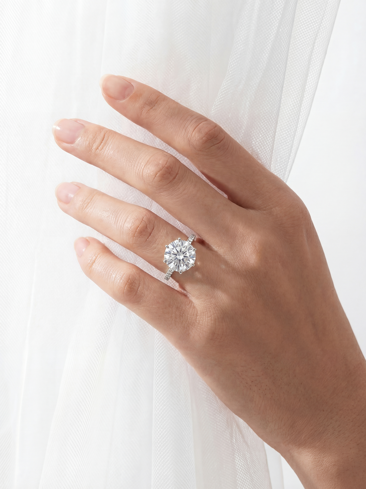 4.0CT | 6 Tırnak Kolu Taşlı Tektaş Yüzük