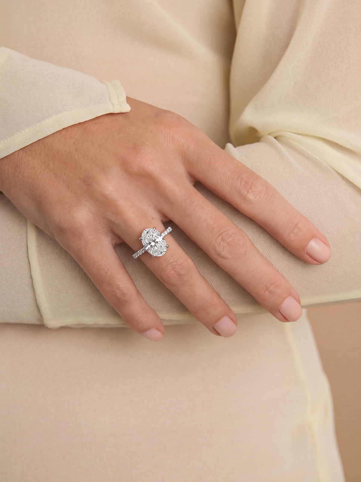 3.2CT | Oval Kesim Kolu Taşlı Yüzük