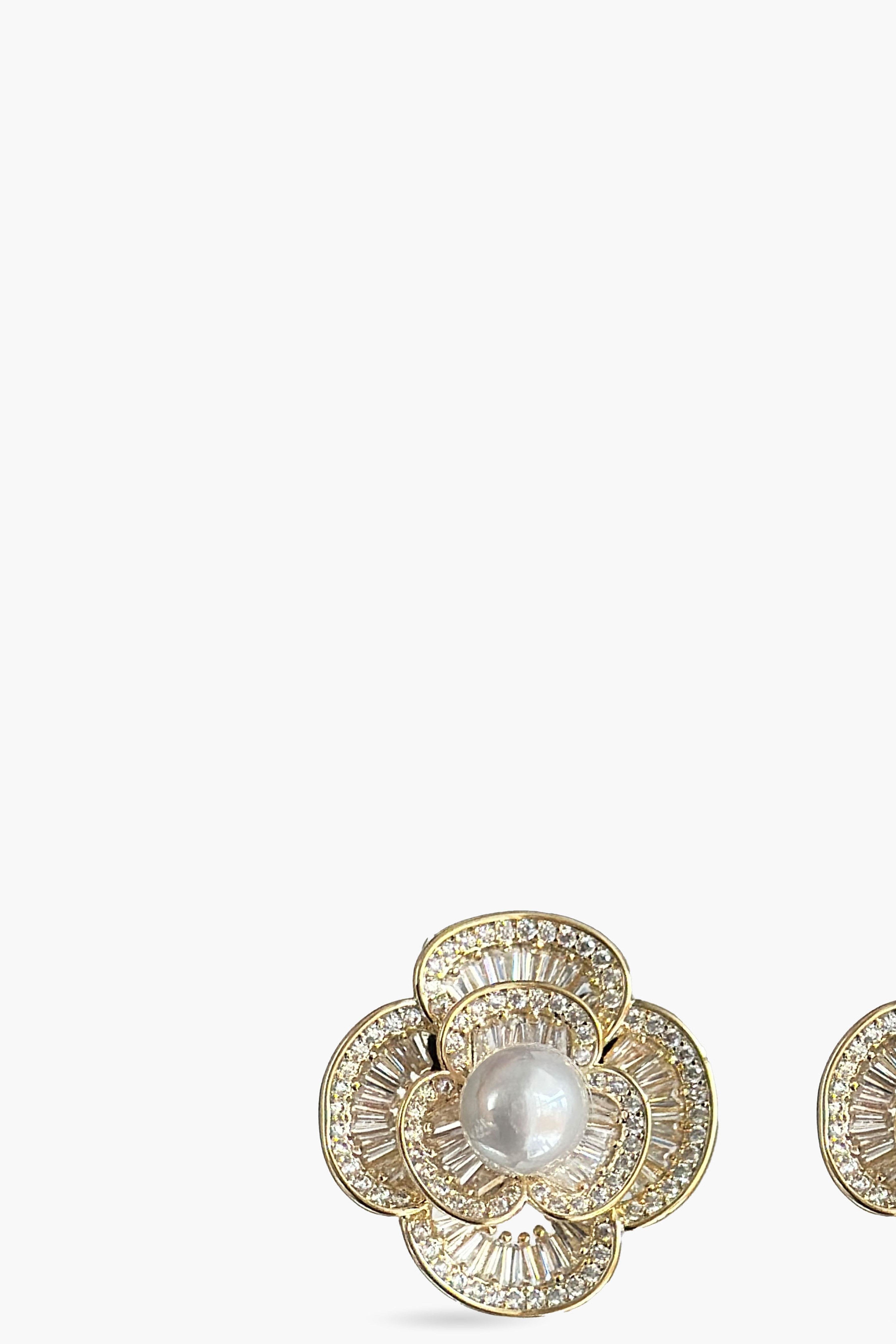Zelora Earring