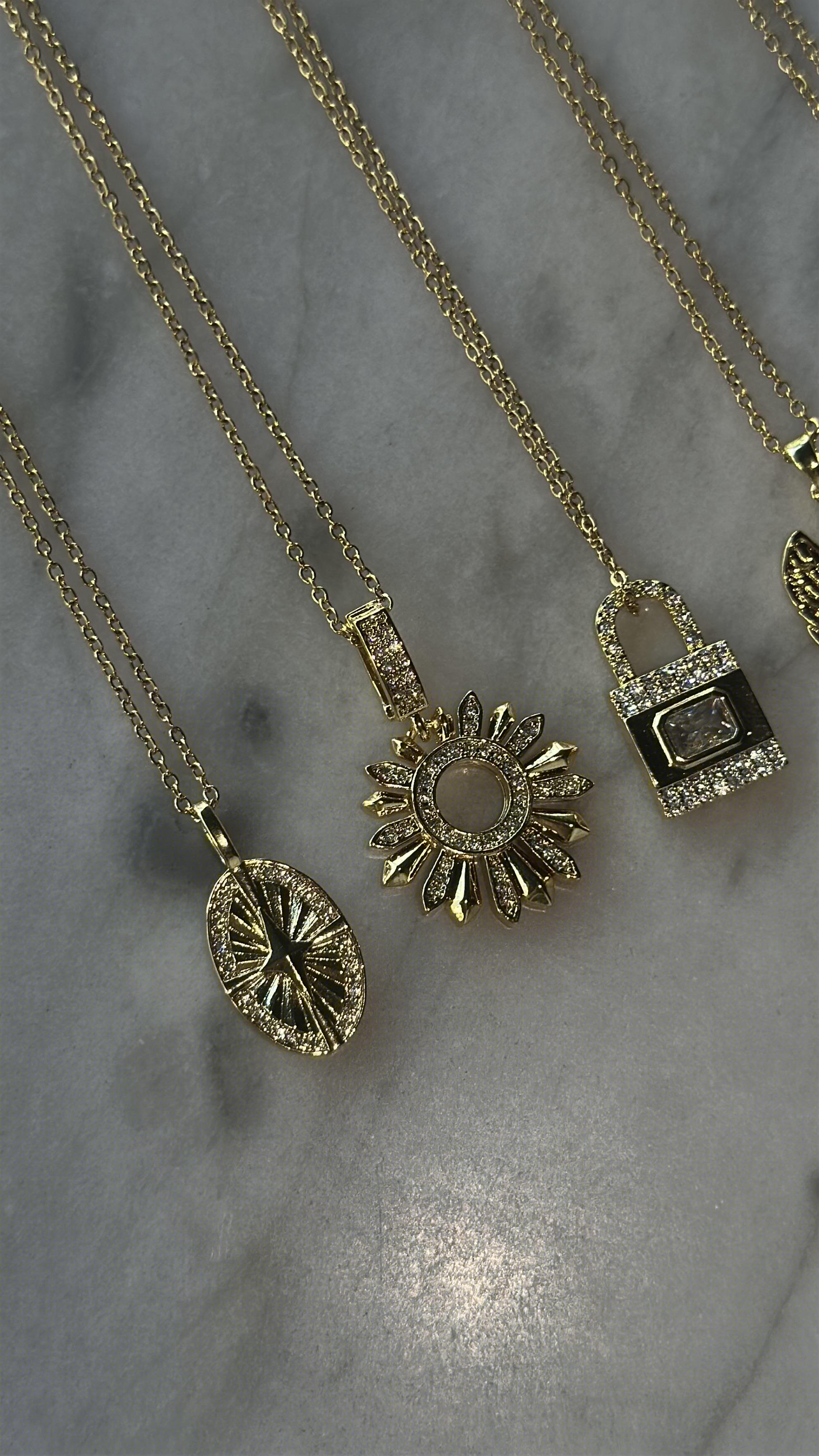 Maris Necklace