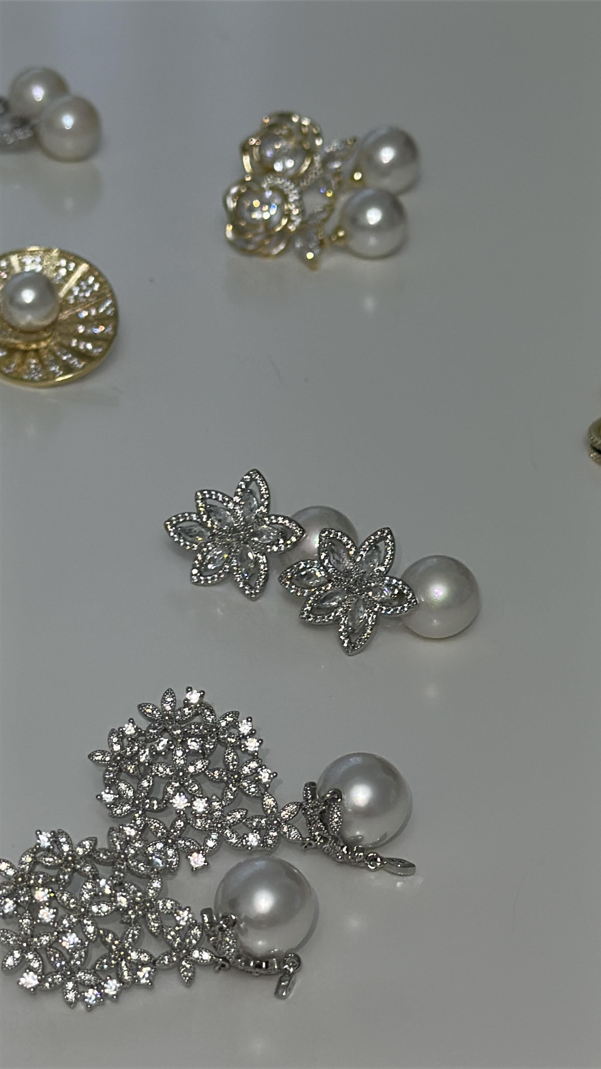 Velna Earring