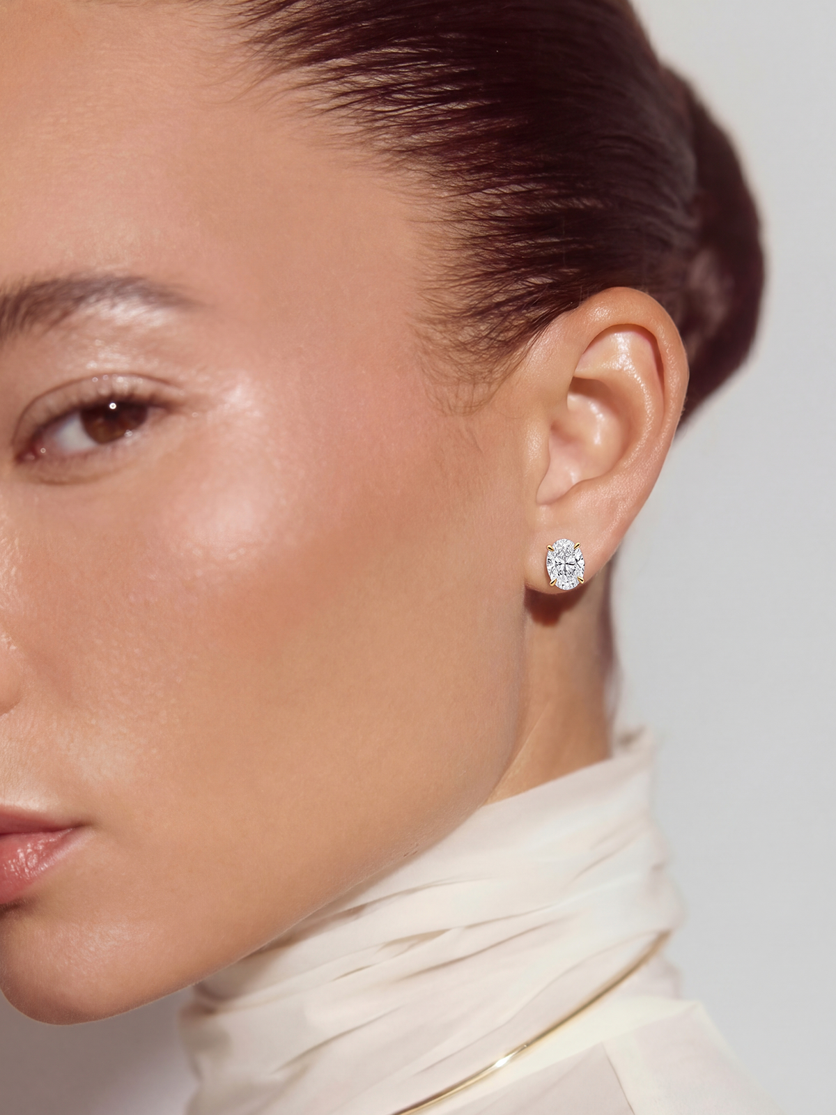 Oval Kesim Tektaş Küpe