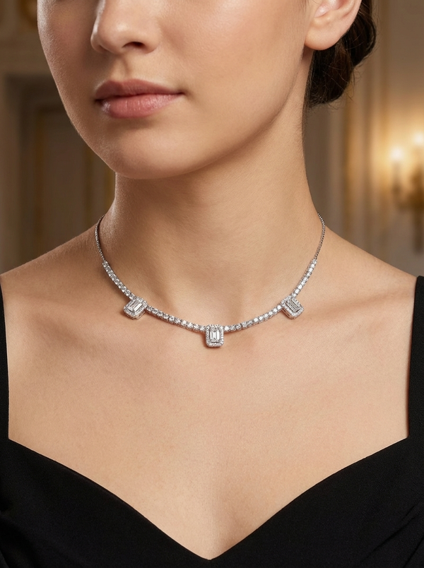 Choker Eclipse Necklace