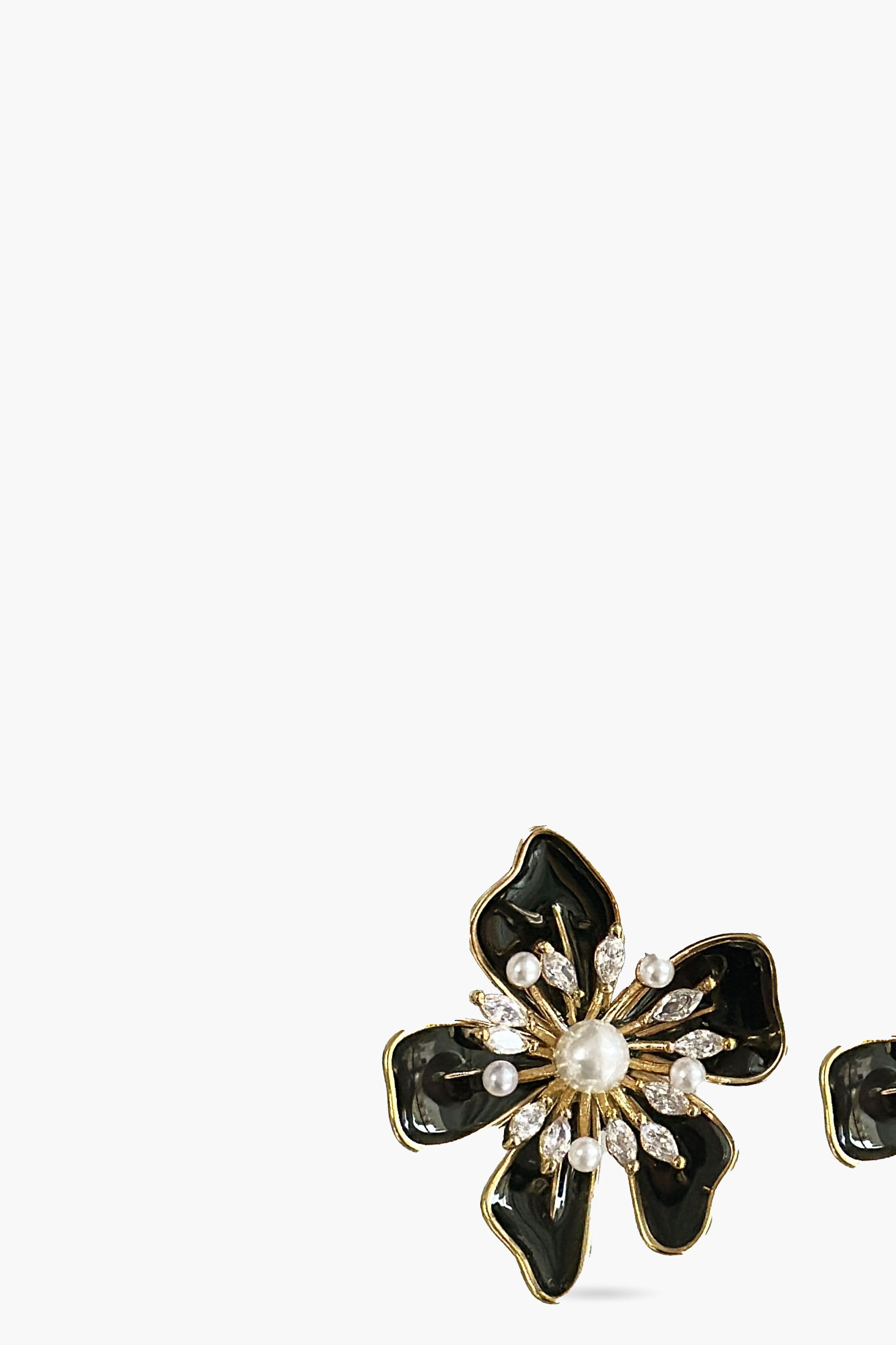 Fiora Earring