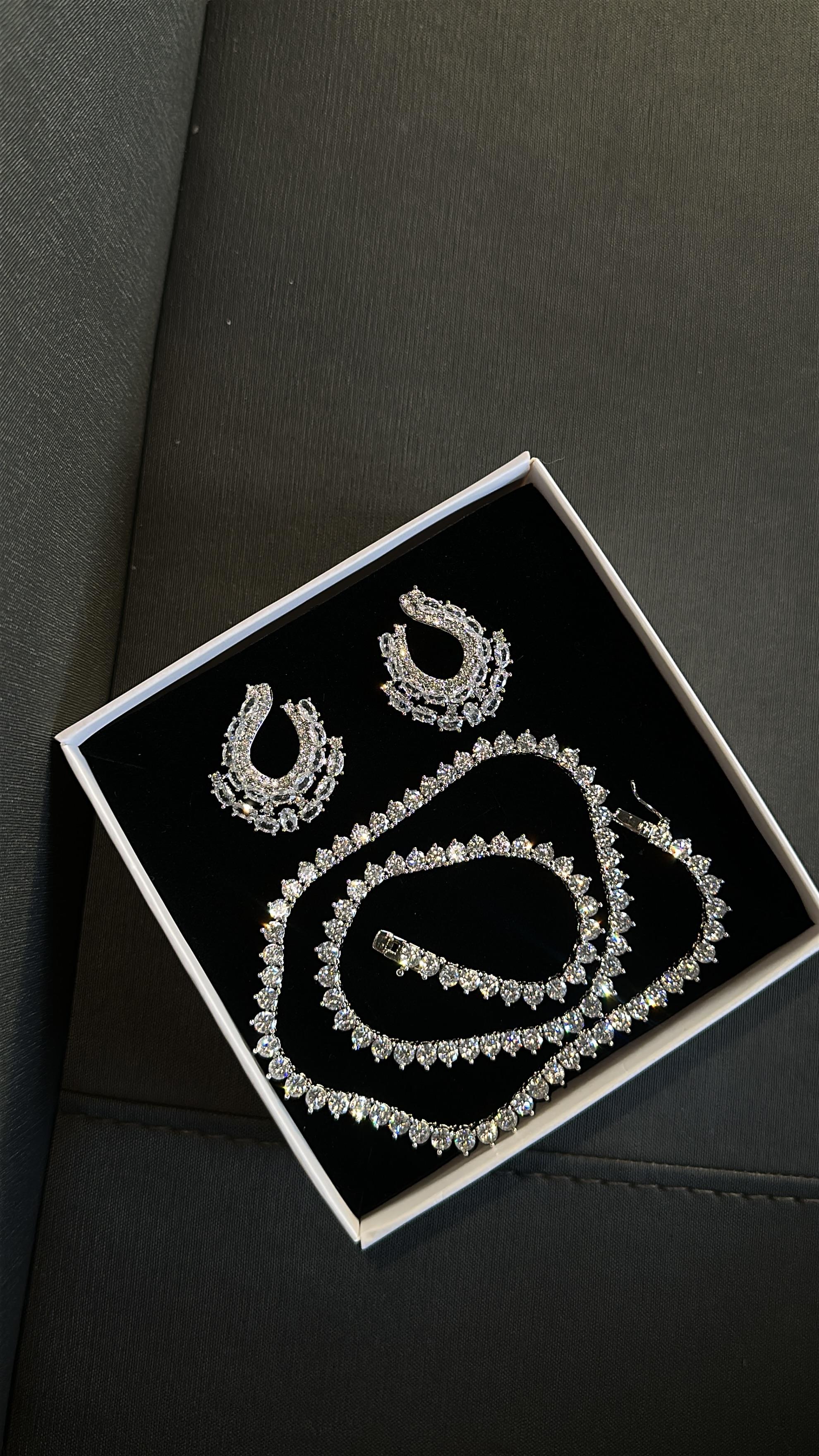 Ravelle Earring