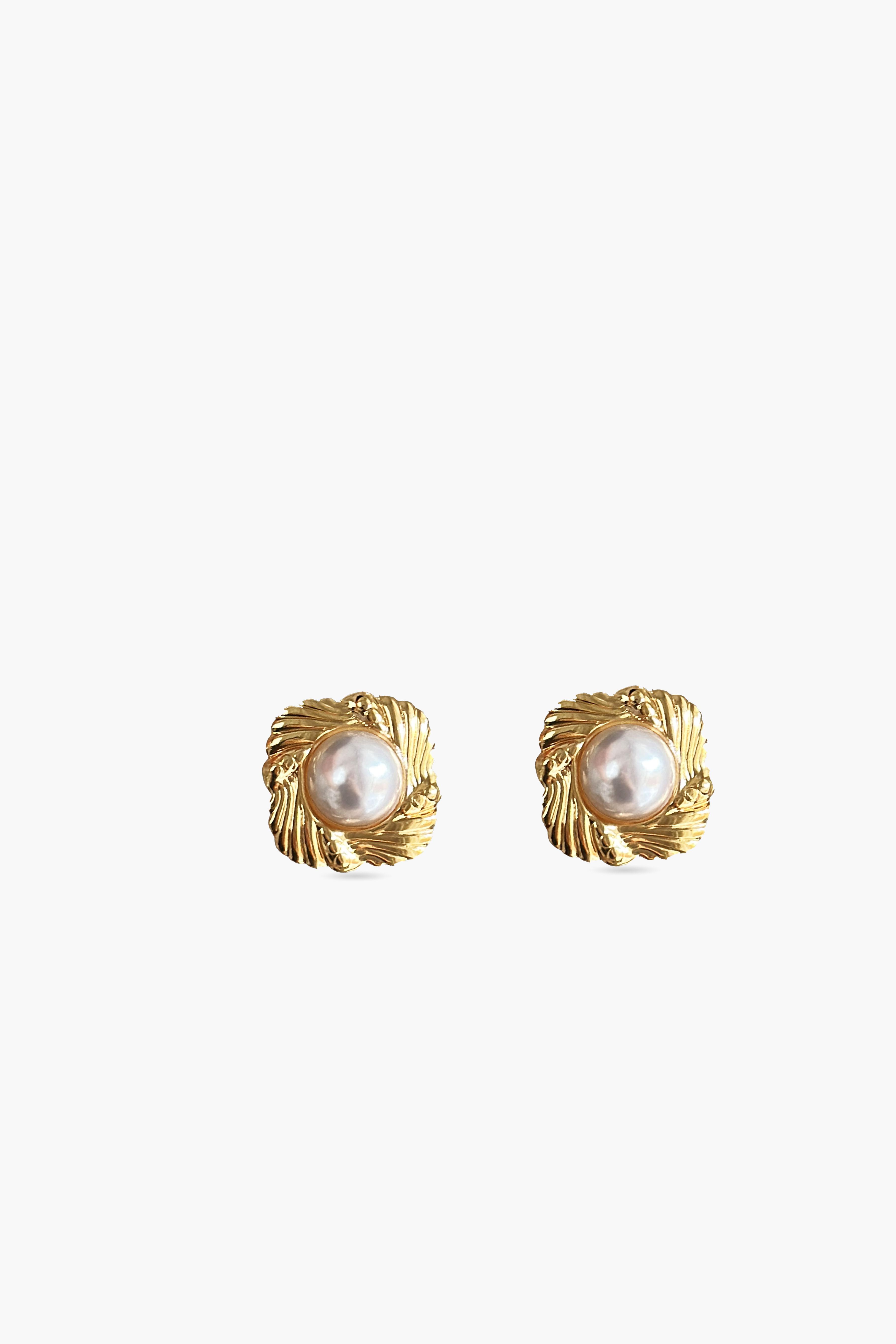 Carina Earring