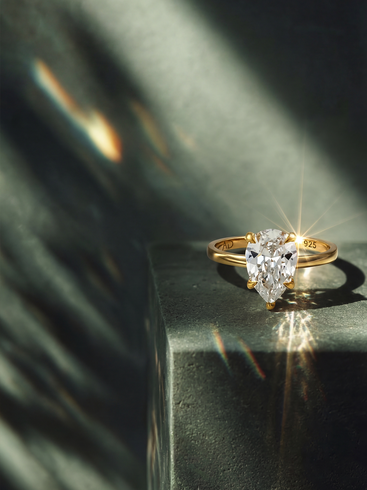 2.0CT | Pear Cut Ring