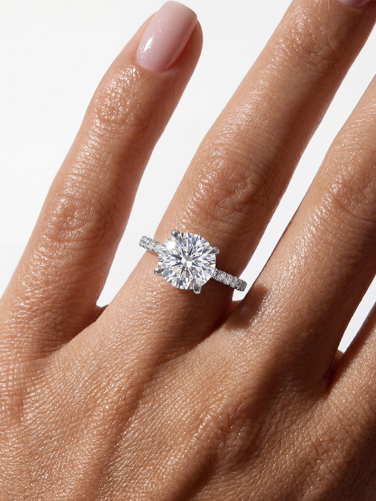 3.0CT | 4 Tırnak Kolu Taşlı Tektaş Yüzük