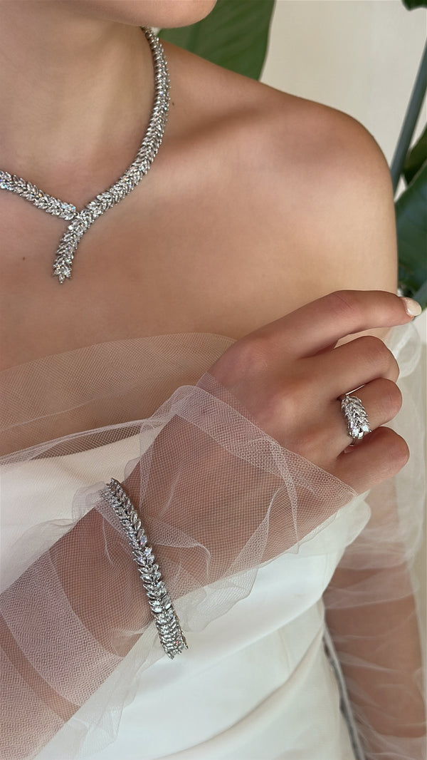 Valayna Kolye - Küpe - Bileklik - Yüzük Set