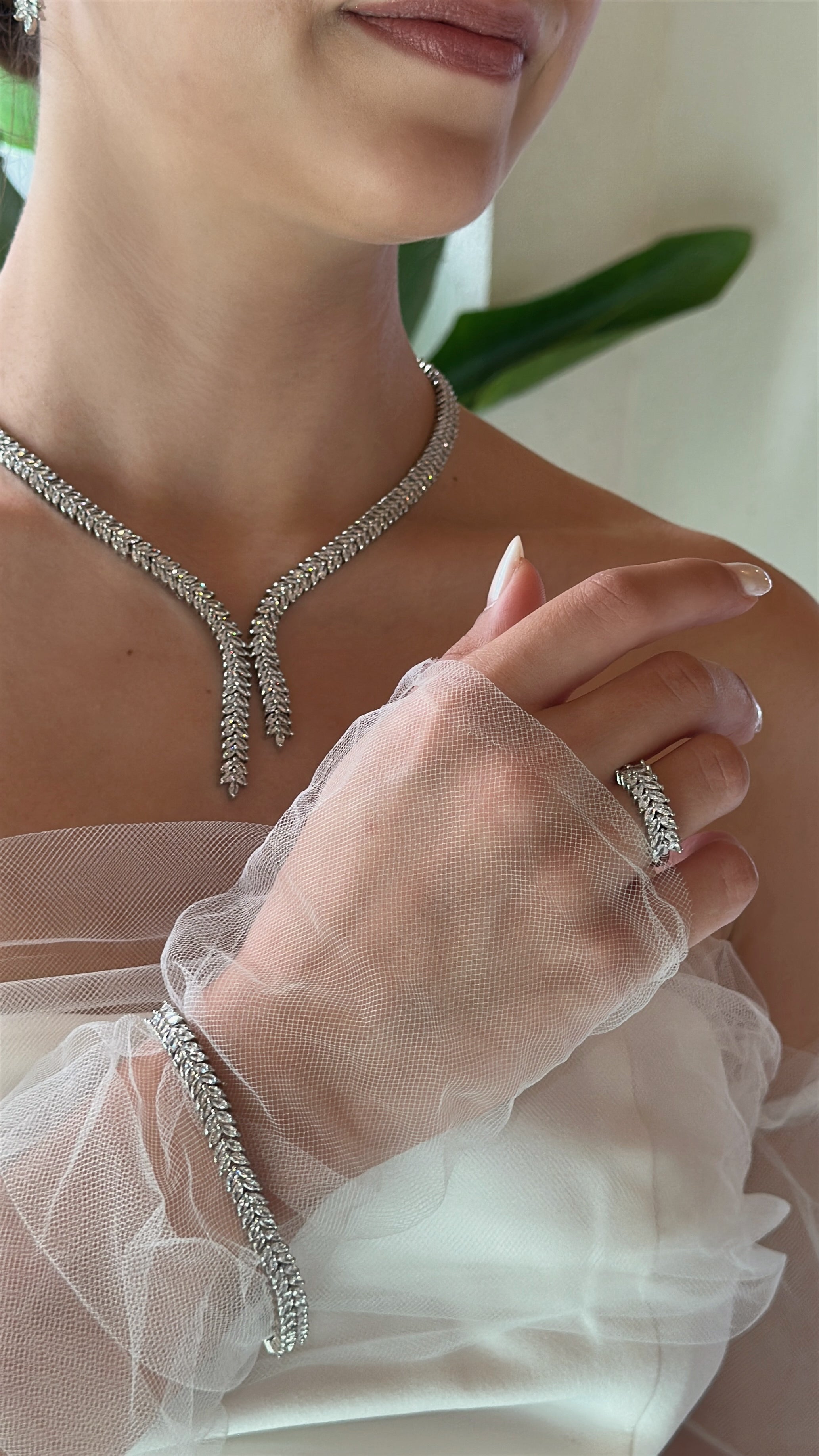 Chiara Kolye - Küpe - Bileklik - Yüzük Set